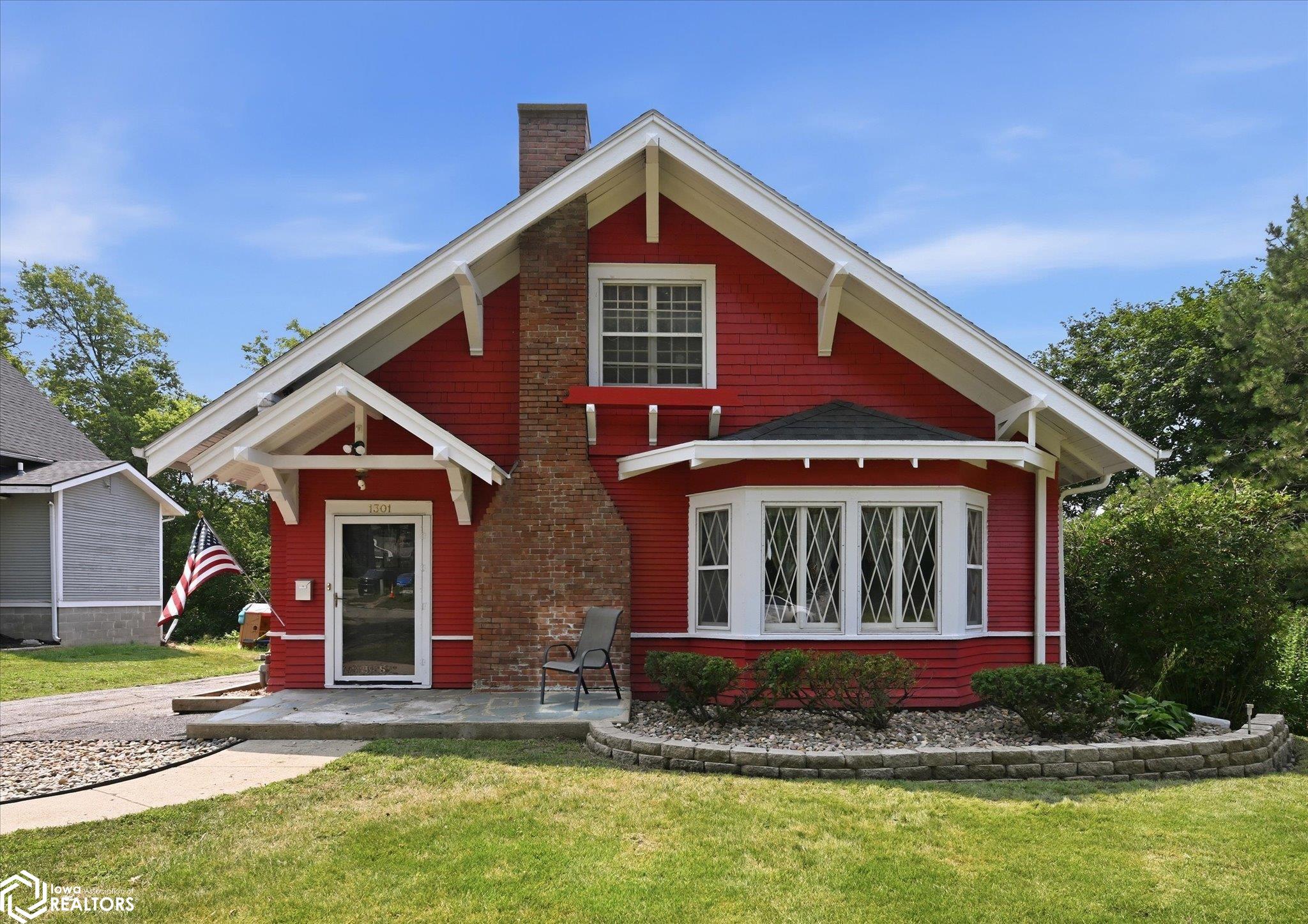 1301 Baldwin Street — photo
