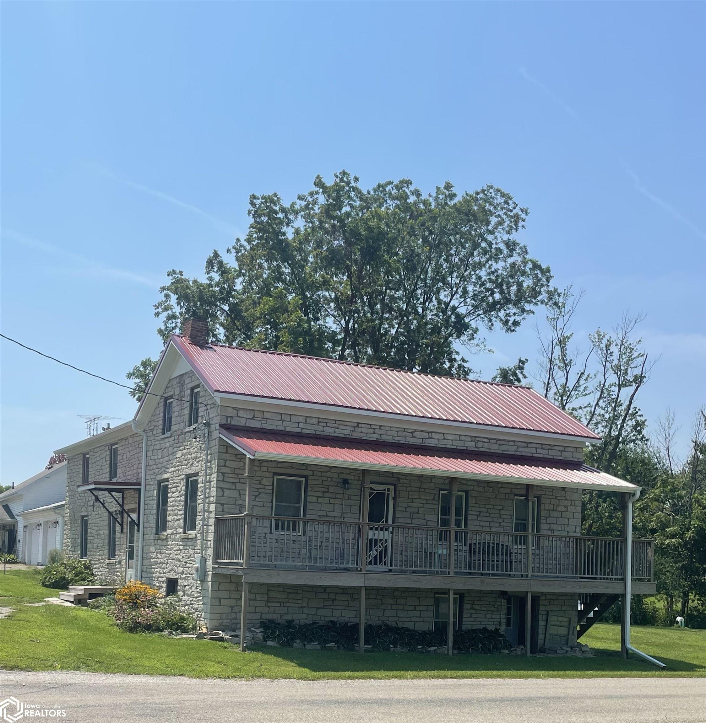 301 Franklin 6th Street — photo