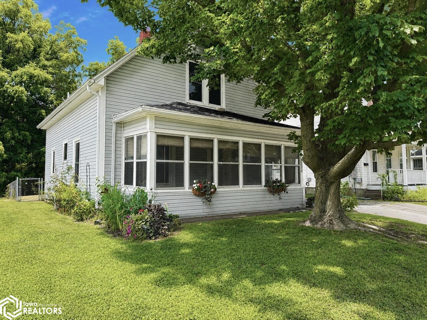 1220 Virginia Ave. — photo