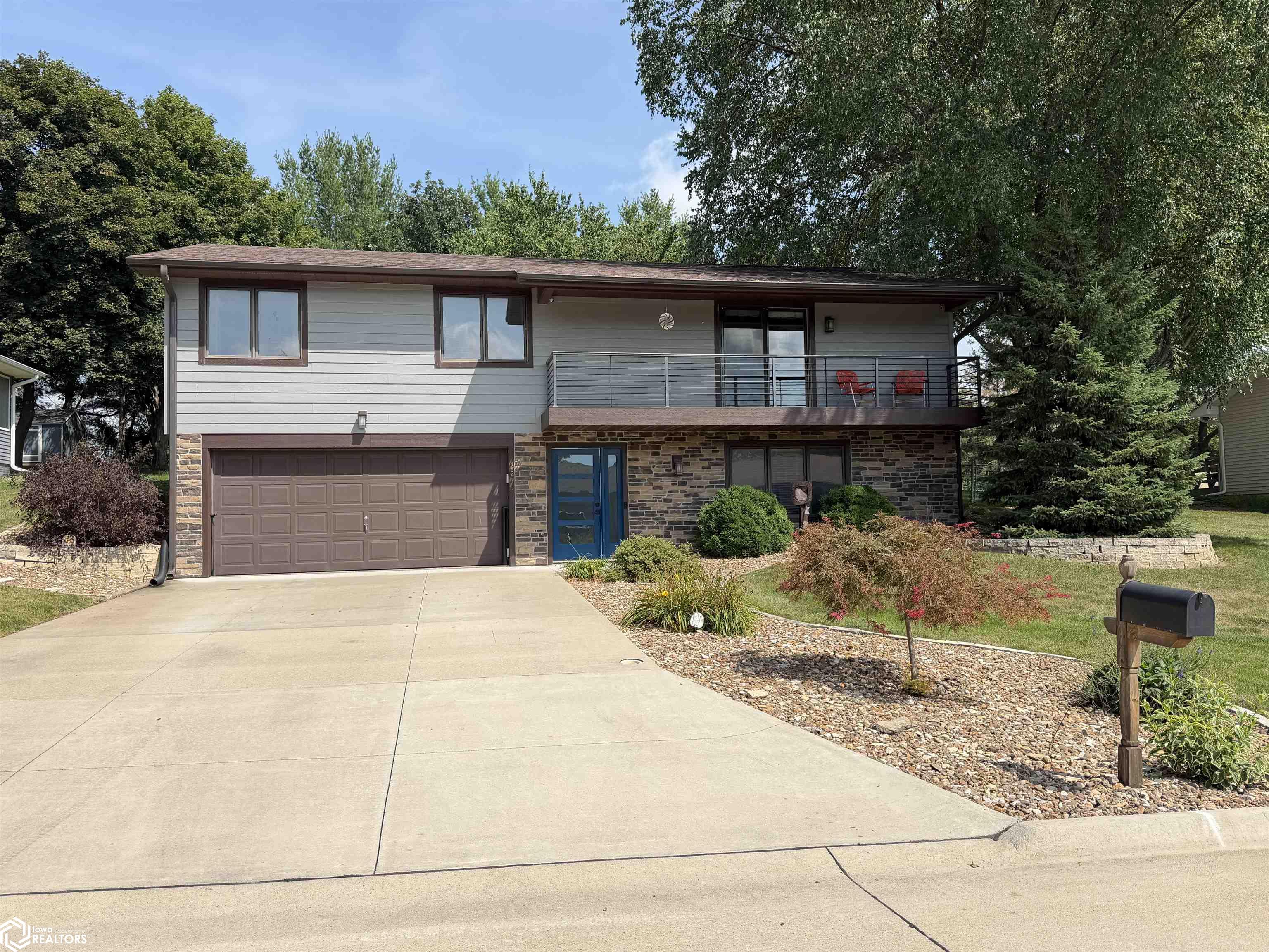 2216 Mcmullin Drive — photo
