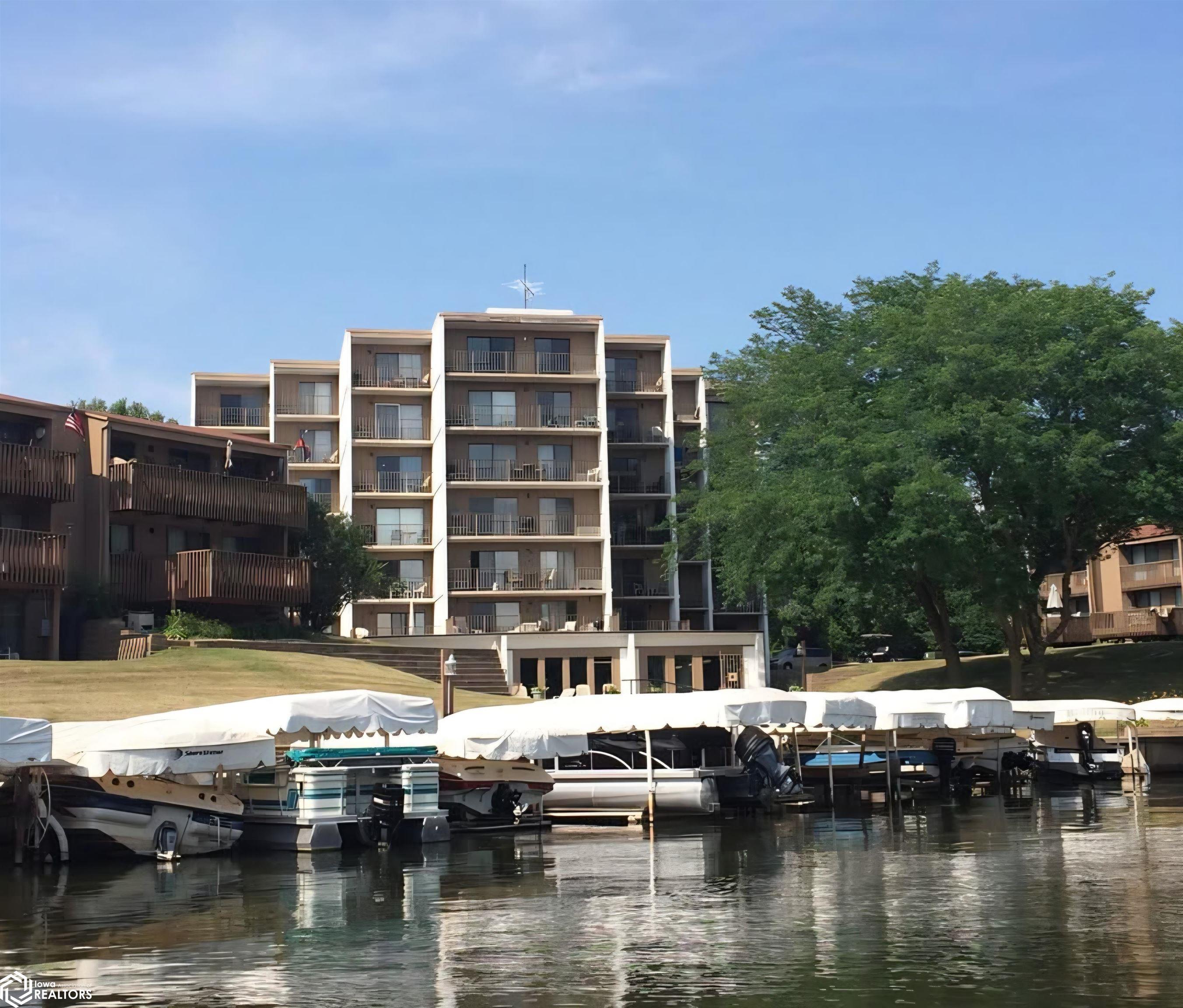 2700 N Shore Drive Pilot House #202 — photo