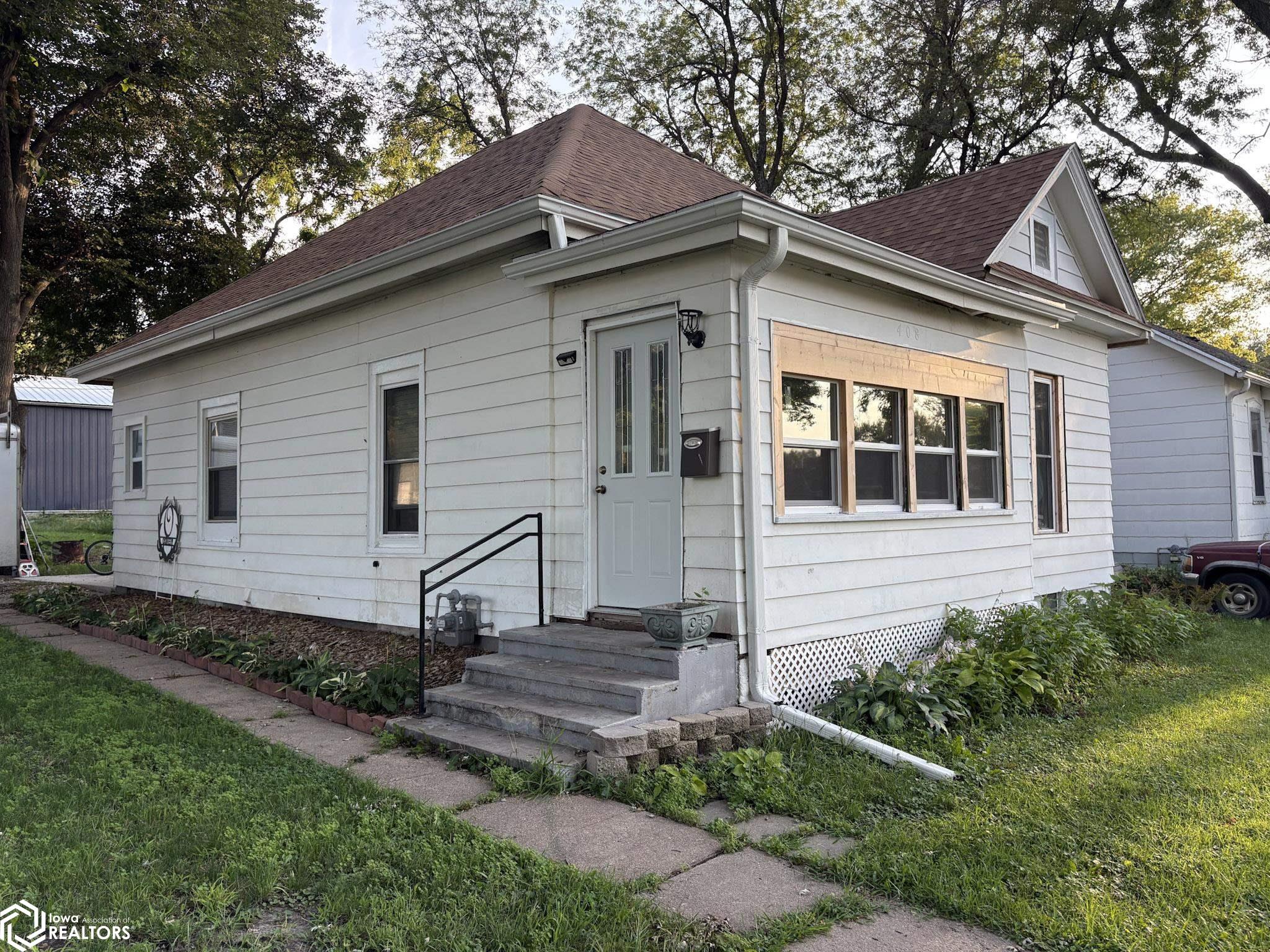 408 E Market Street — photo