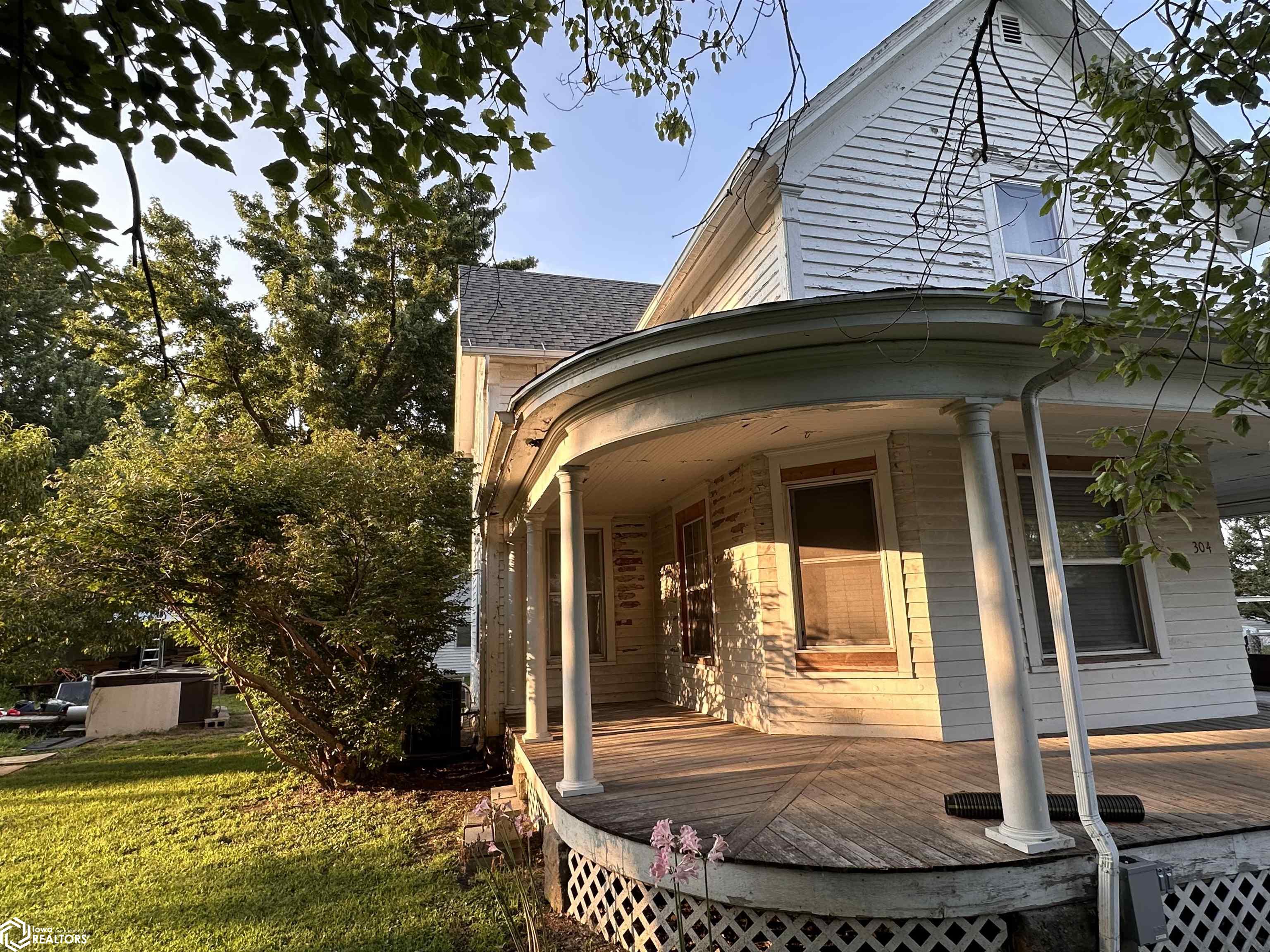 304 MC Querry Street — photo