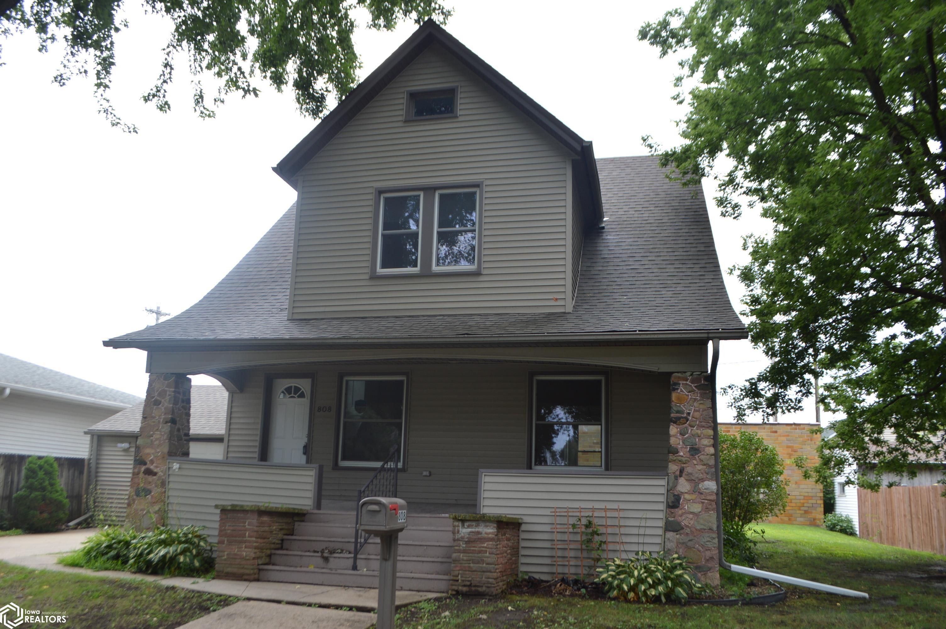 808 Chase Street — photo