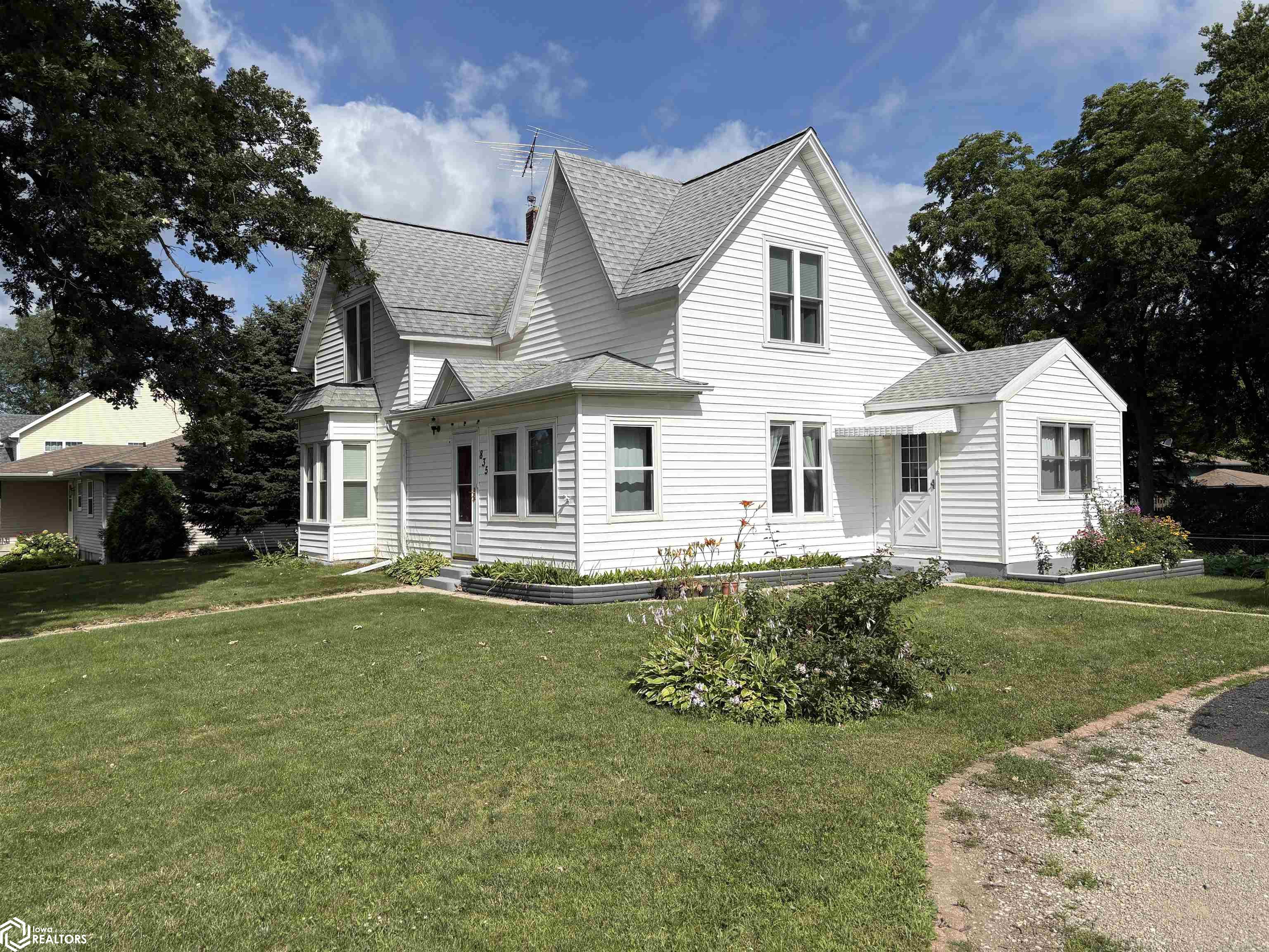 835 W I Street — photo
