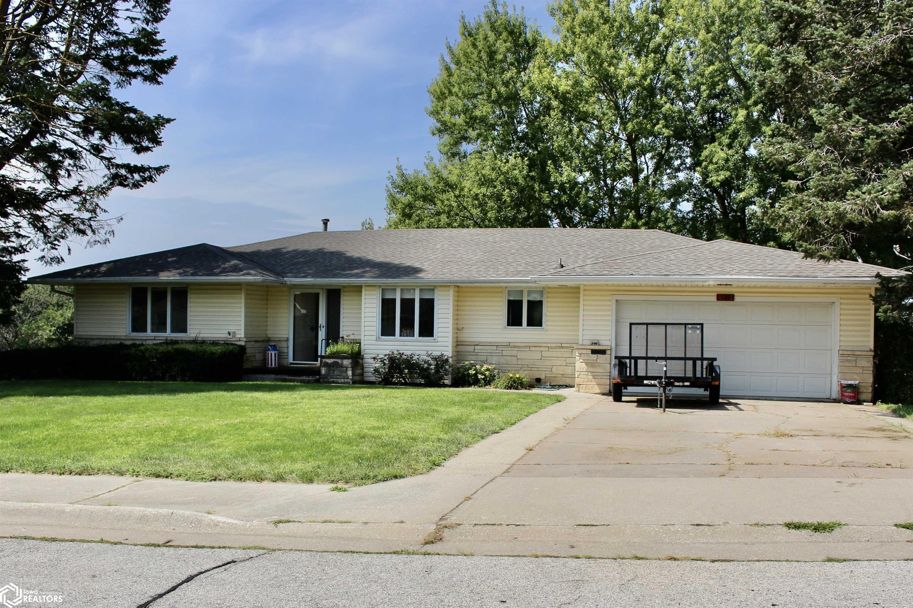 1801 Bryn Mawr Circle — photo