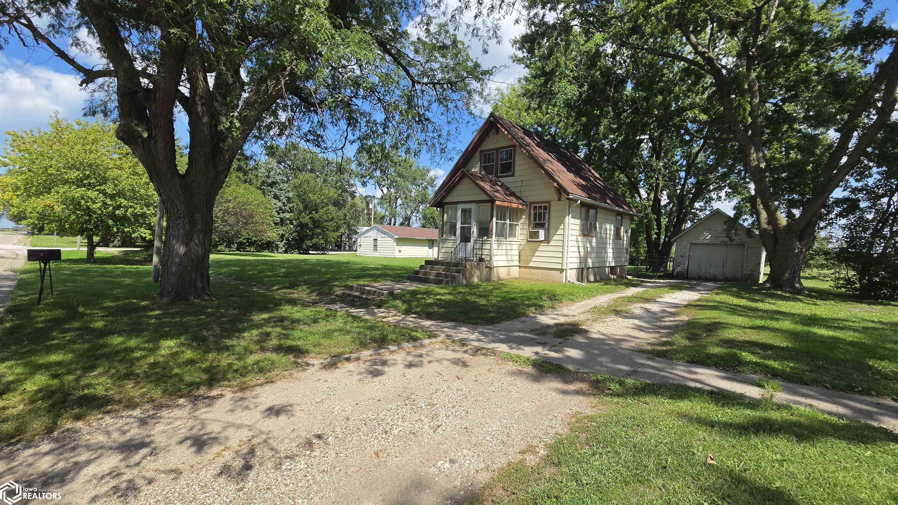 705 Eagle Street, Scranton, IA 51462 — photo 2