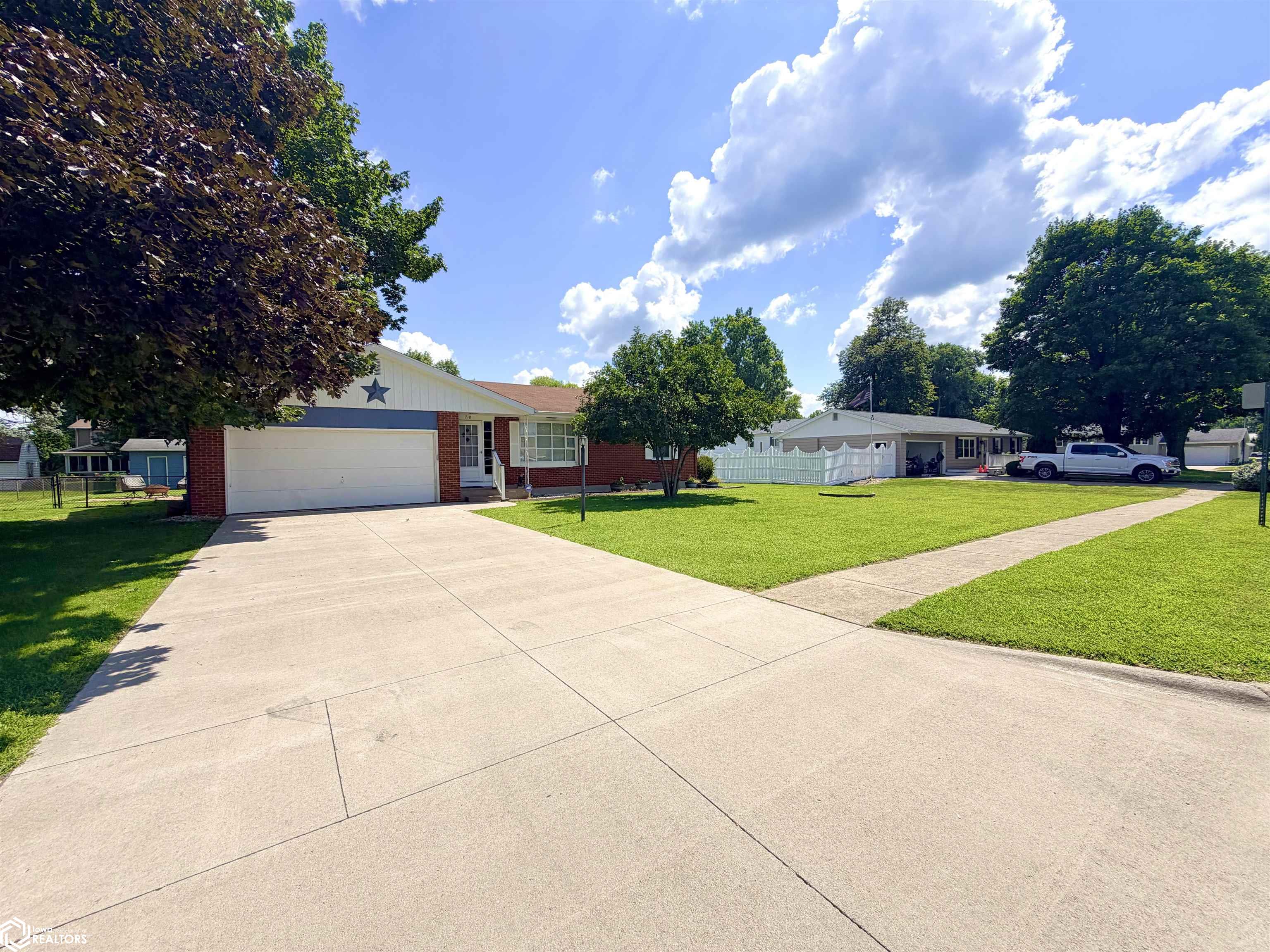 710 Ramsey St. — photo