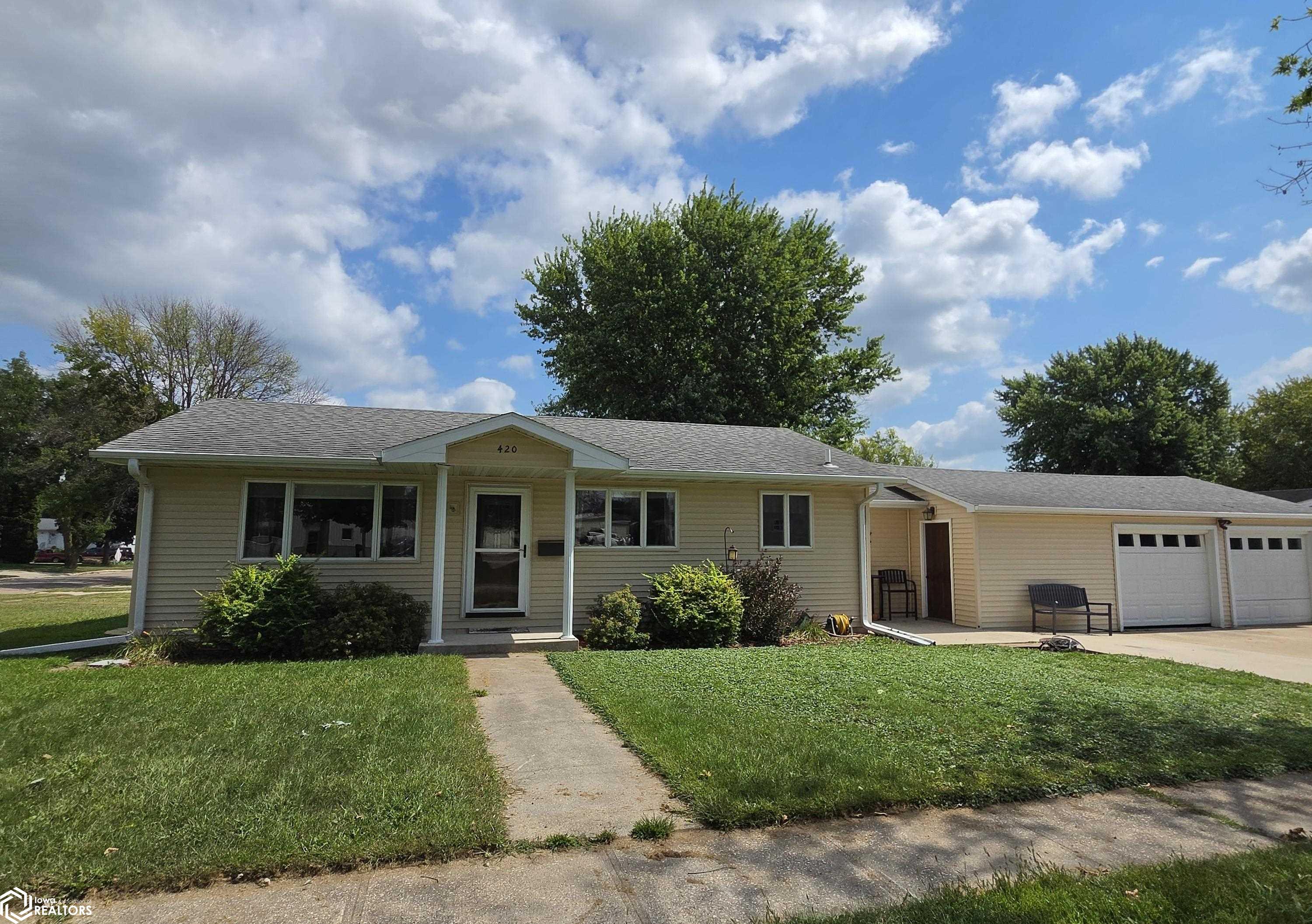 420 N Heckart — photo