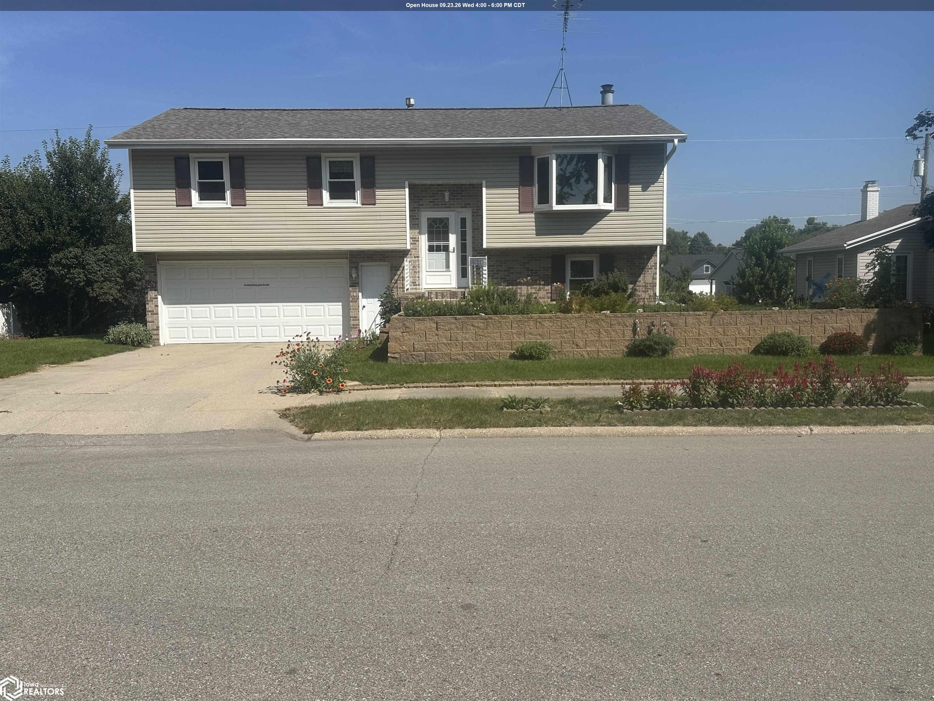 2406 Sunset Drive — photo