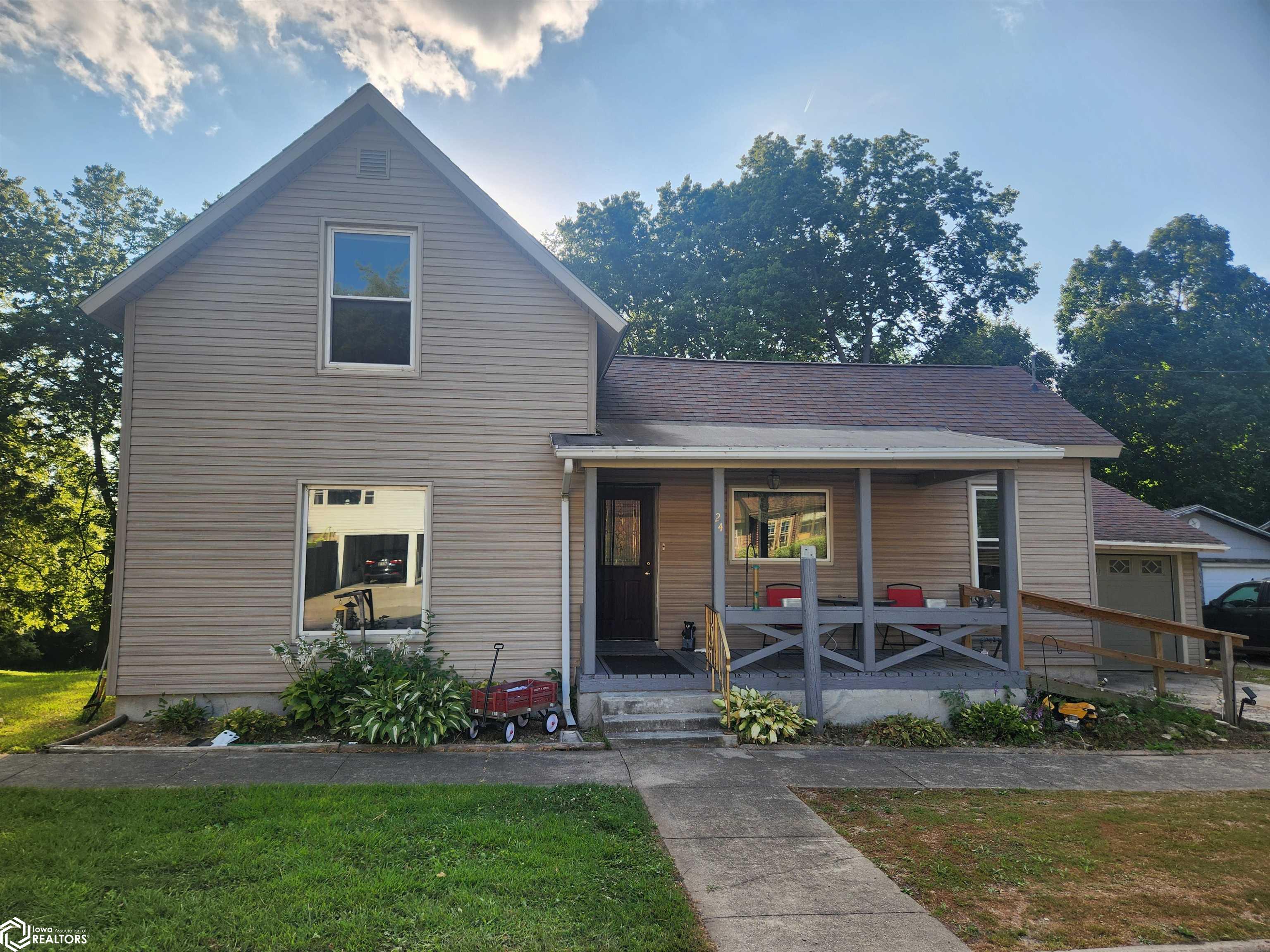 24 N Gaylord — photo