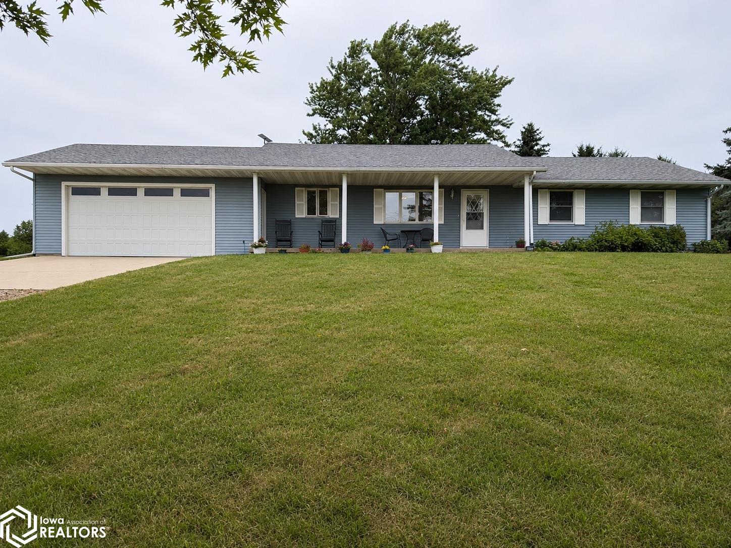 5112 Hwy 63 — photo