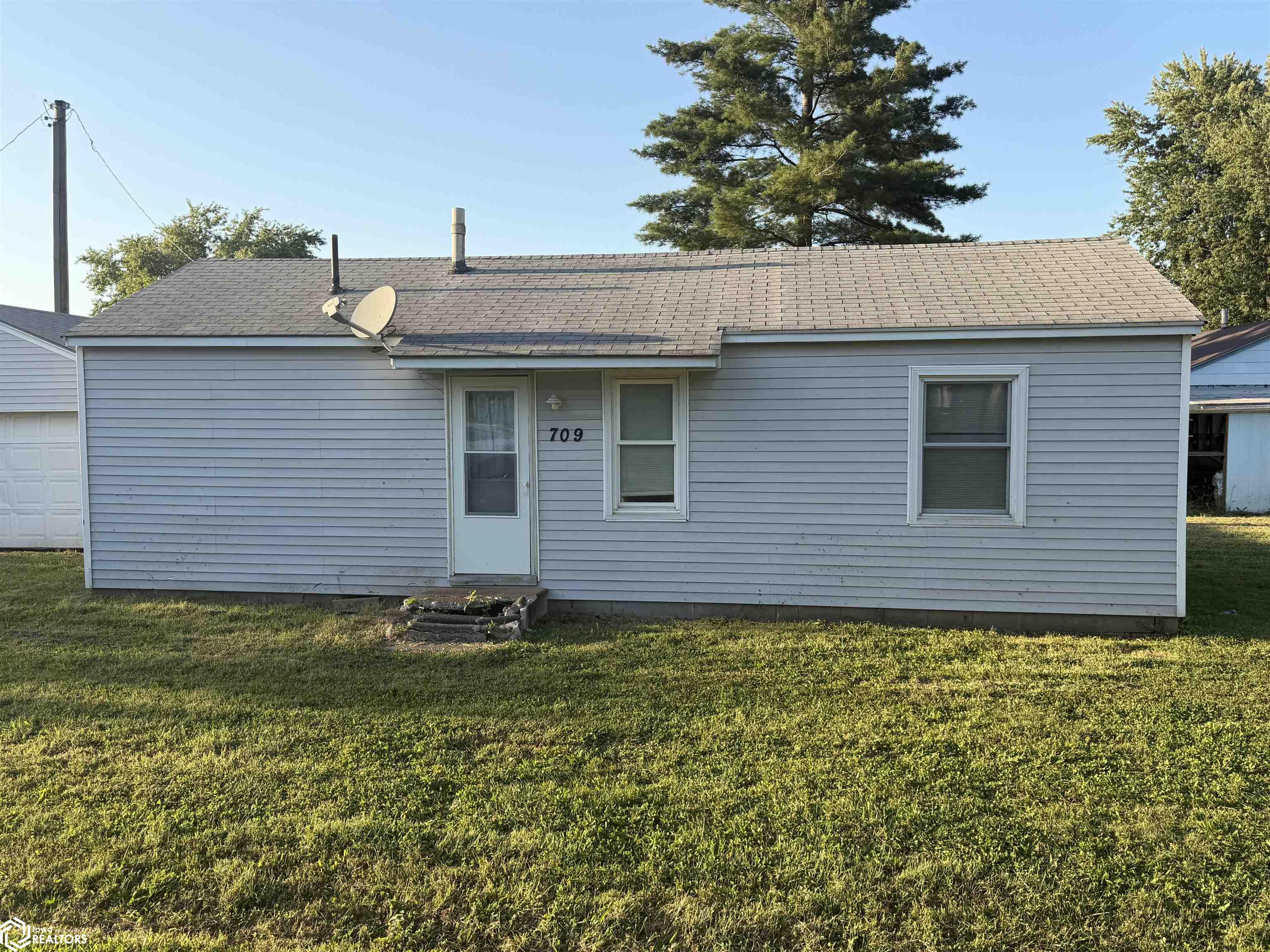 709 Prosser Street — photo