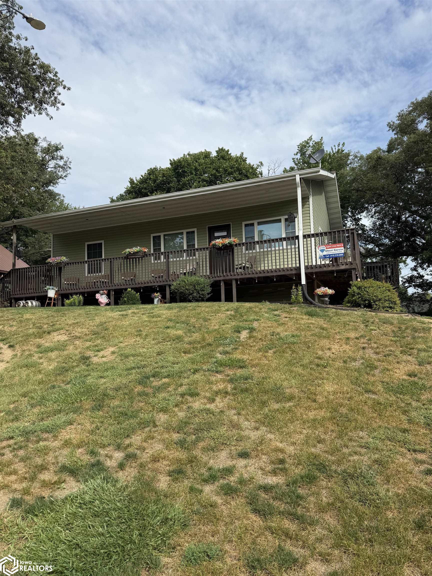 4088 Tracey Drive — photo