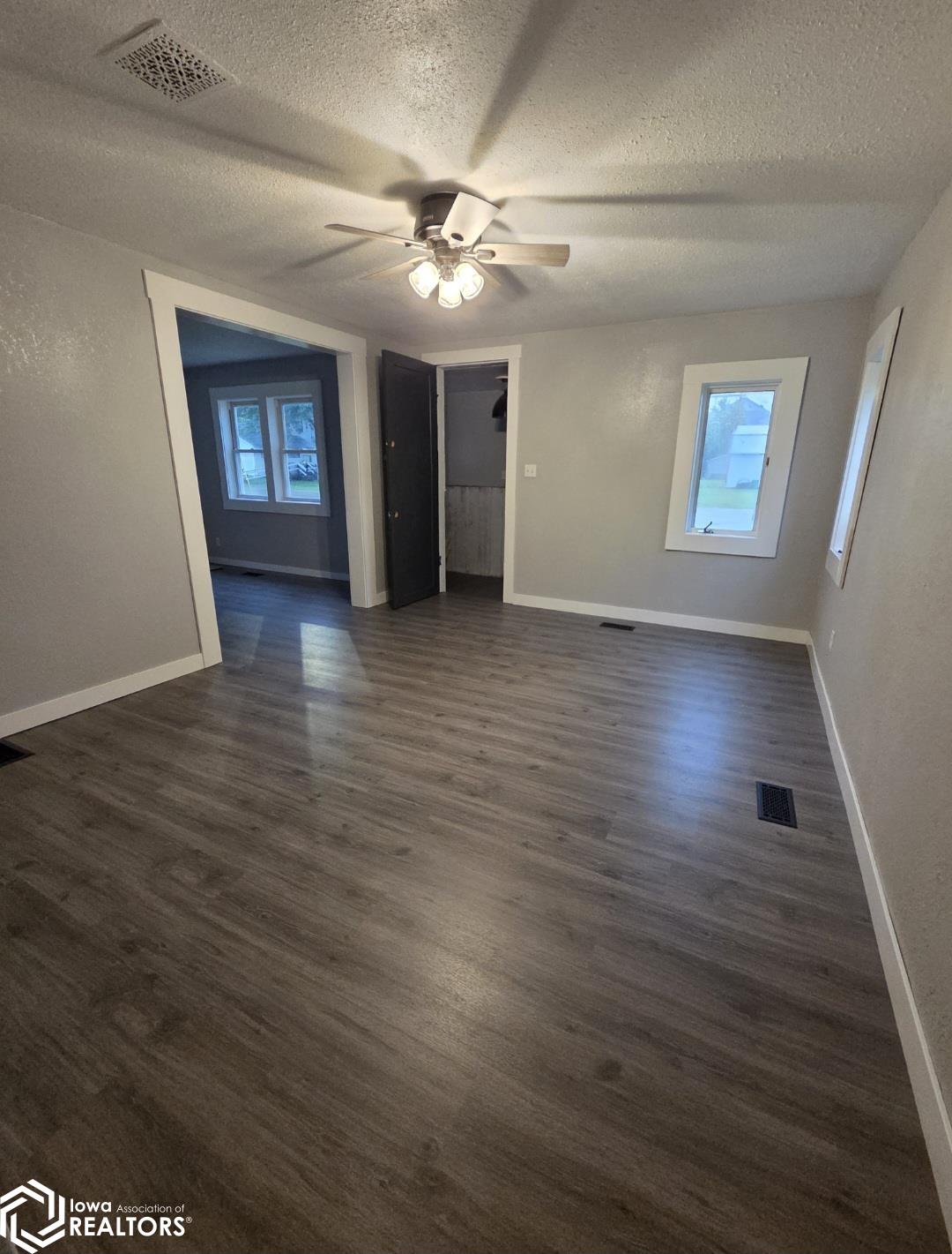 103 E 2nd Street, Orient, IA 50858 — photo 3