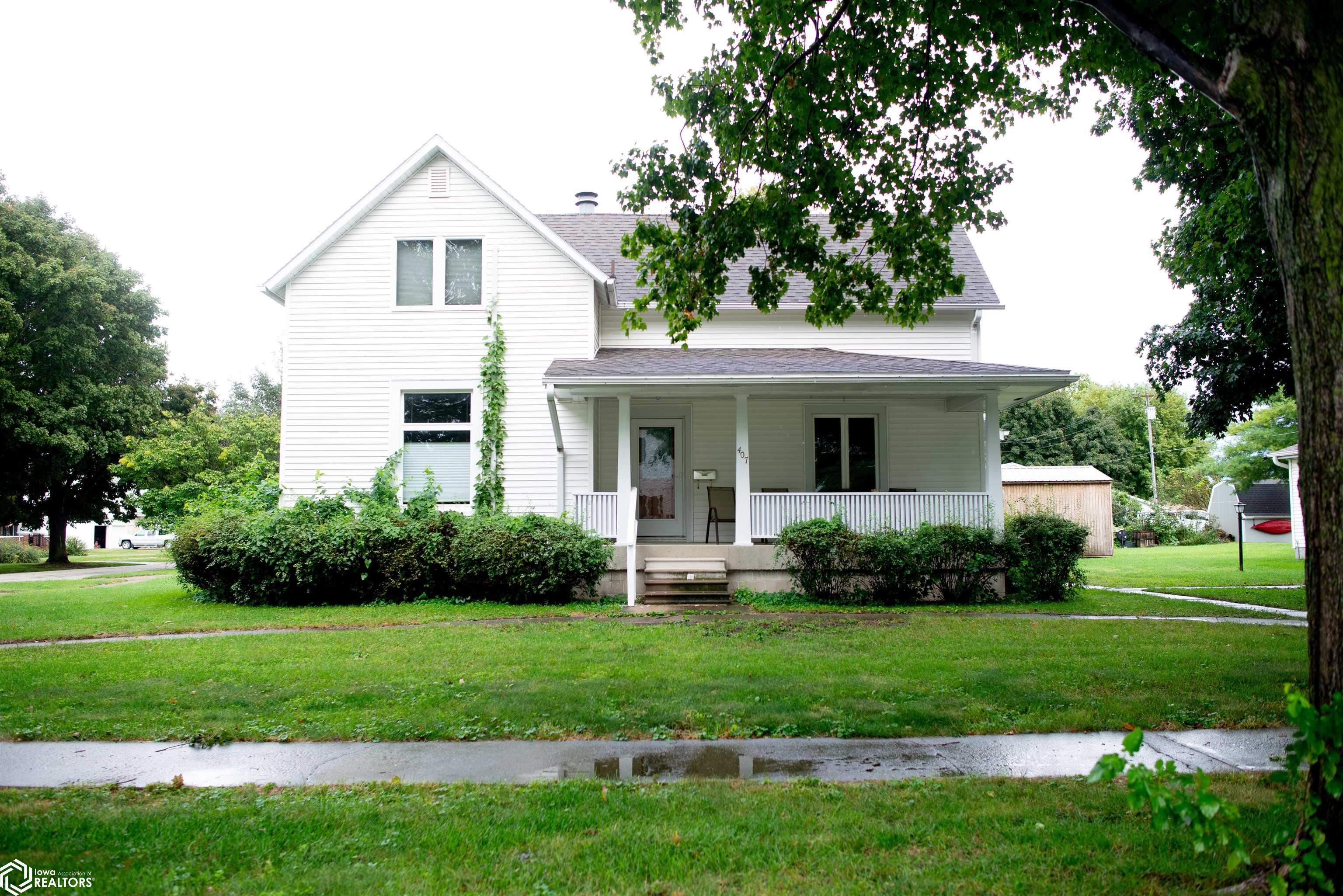 407 NE 3rd Street — photo