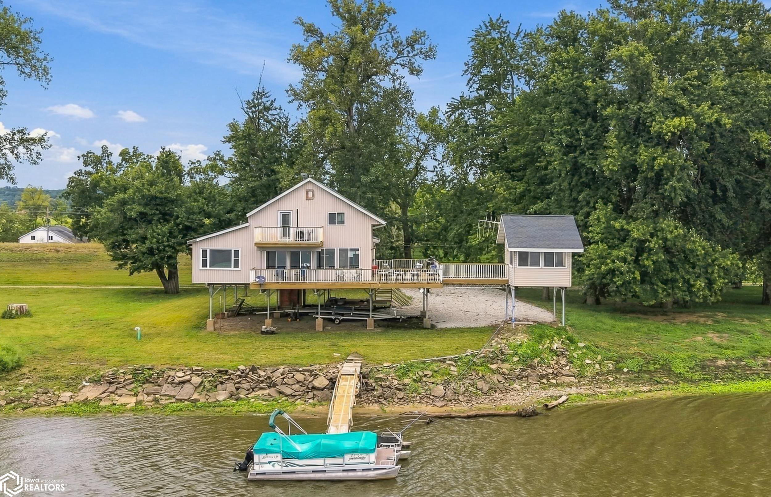 310 Edgewater Beach Road — photo