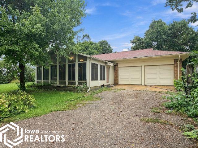 275 Mallard Avenue — photo