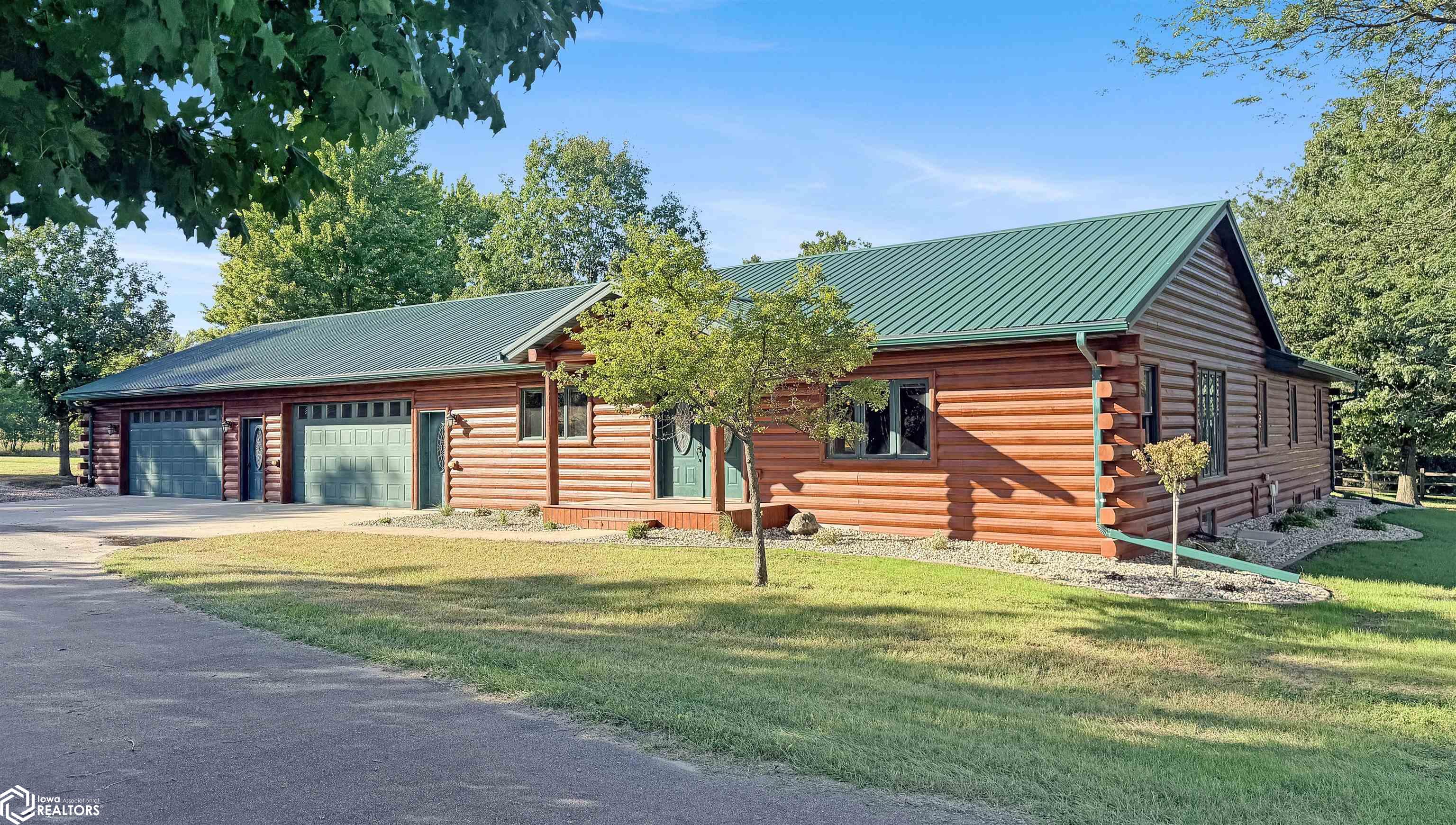 948 Hwy 65 — photo