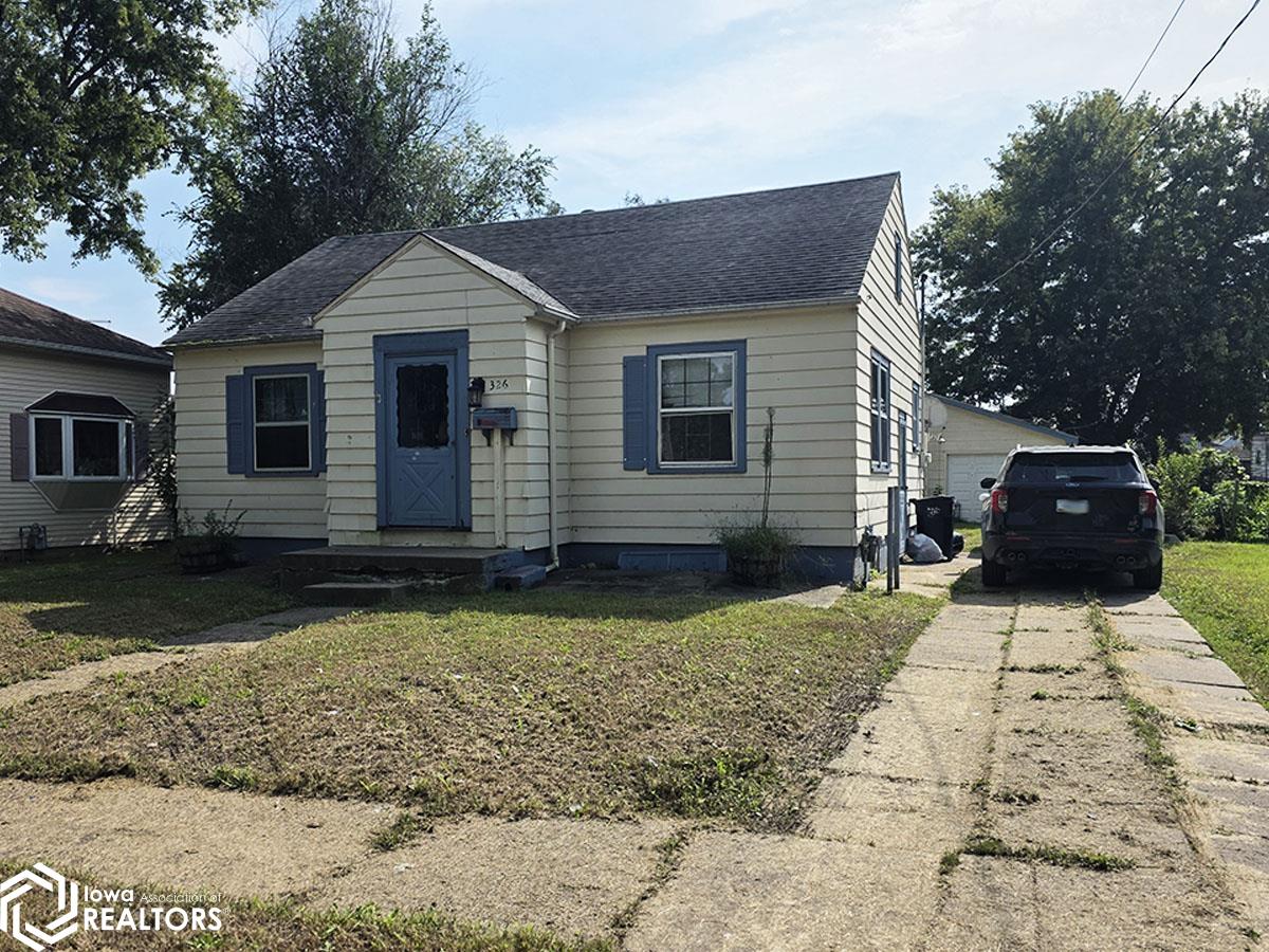 326 W Williams Street — photo