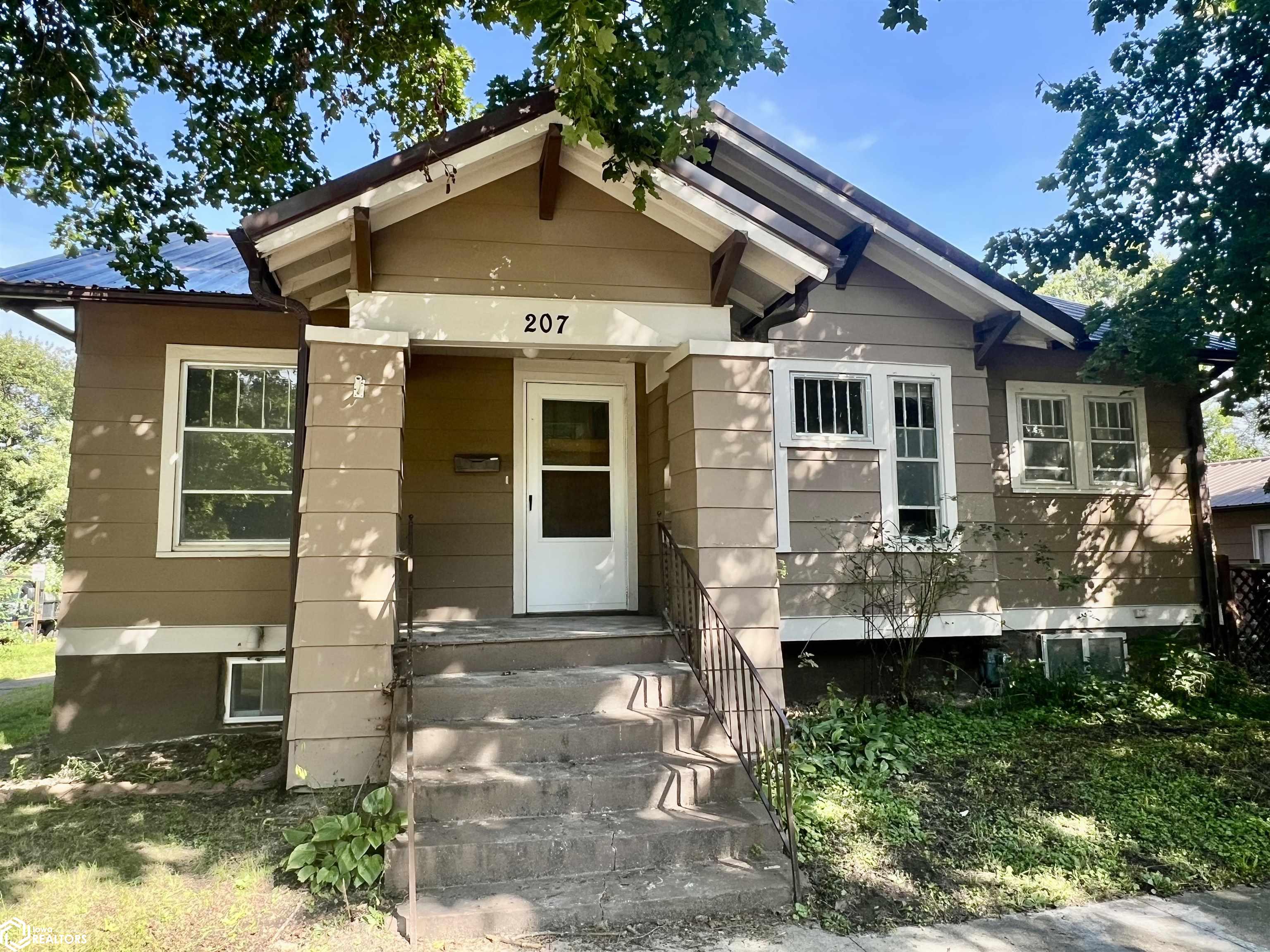 207 W Harrison Avenue — photo
