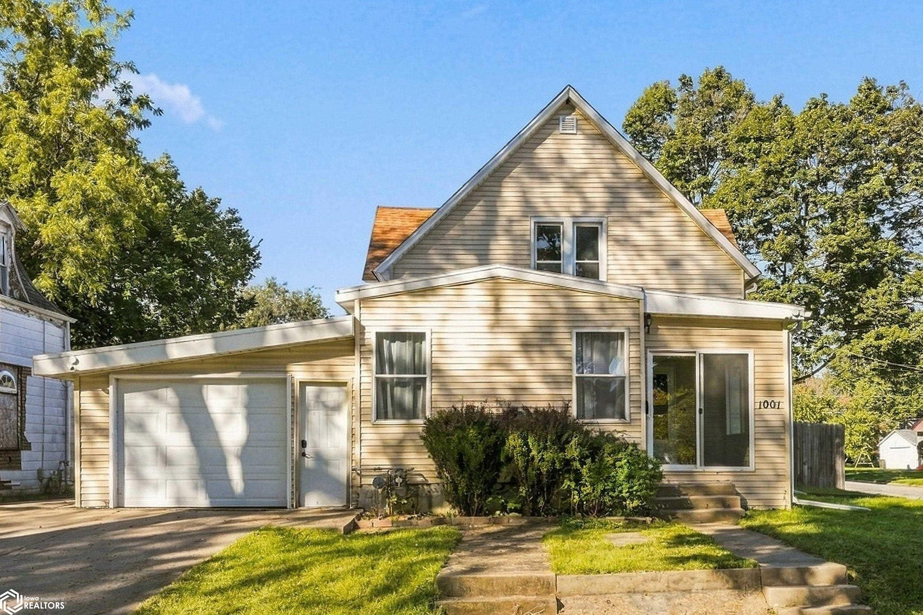 1001 S Leebrick — photo