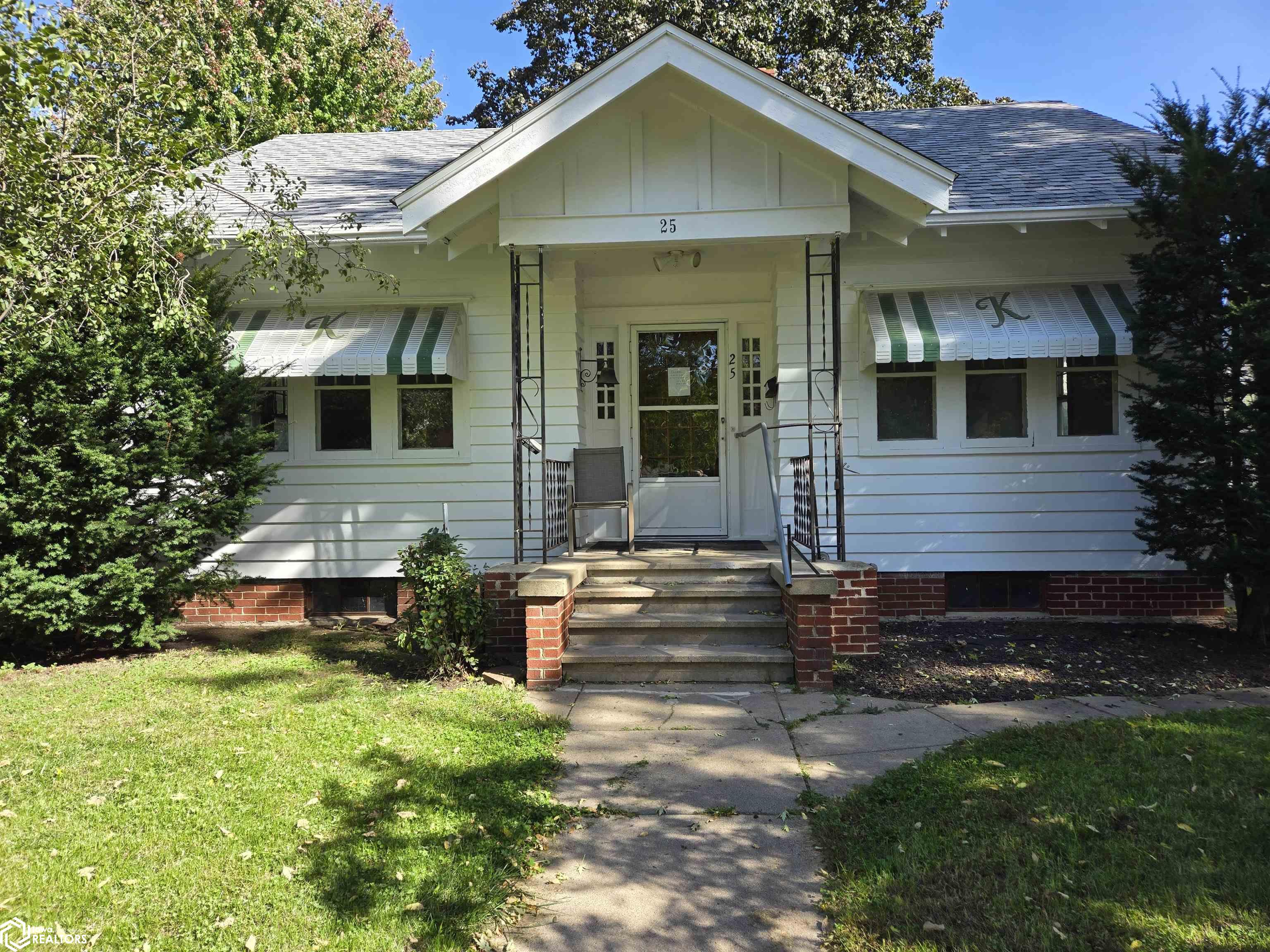 25 S Vermont Avenue — photo