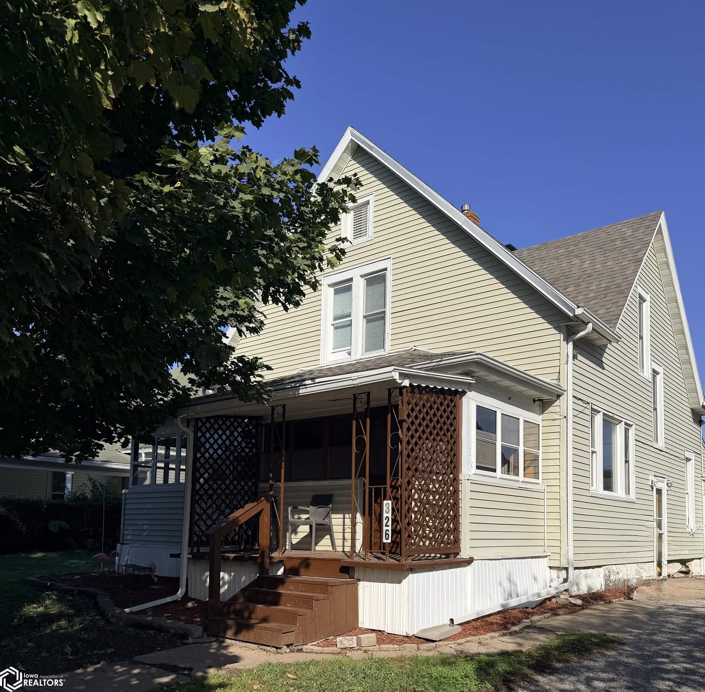 326 N Weller Street — photo