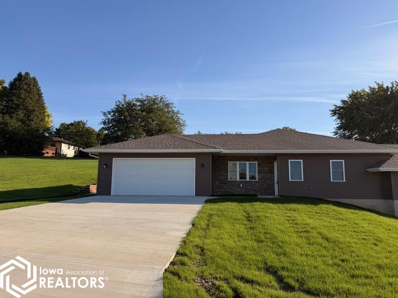 903 Iowa Drive — photo