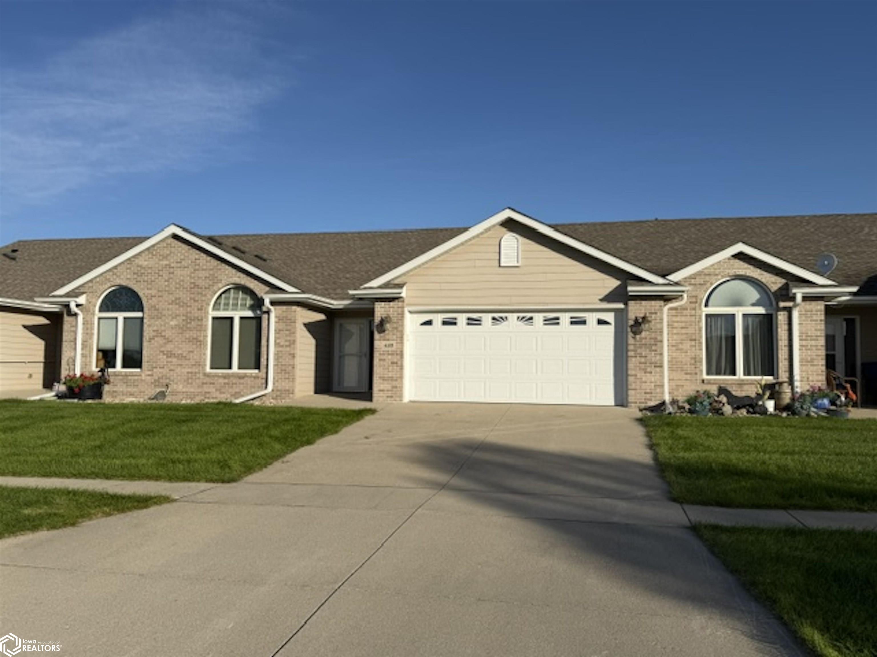 630 Fairway Circle — photo