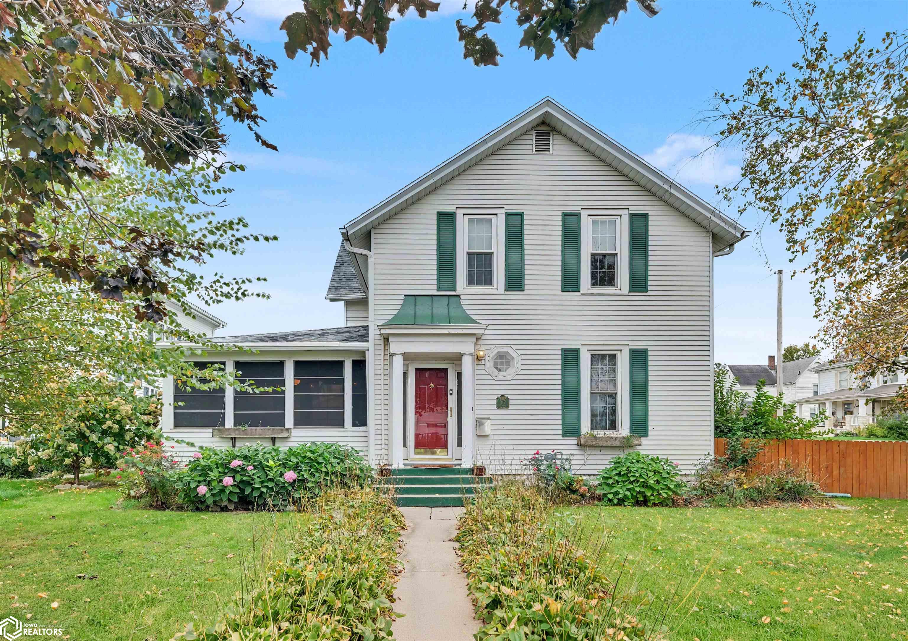 712 W Main Street — photo