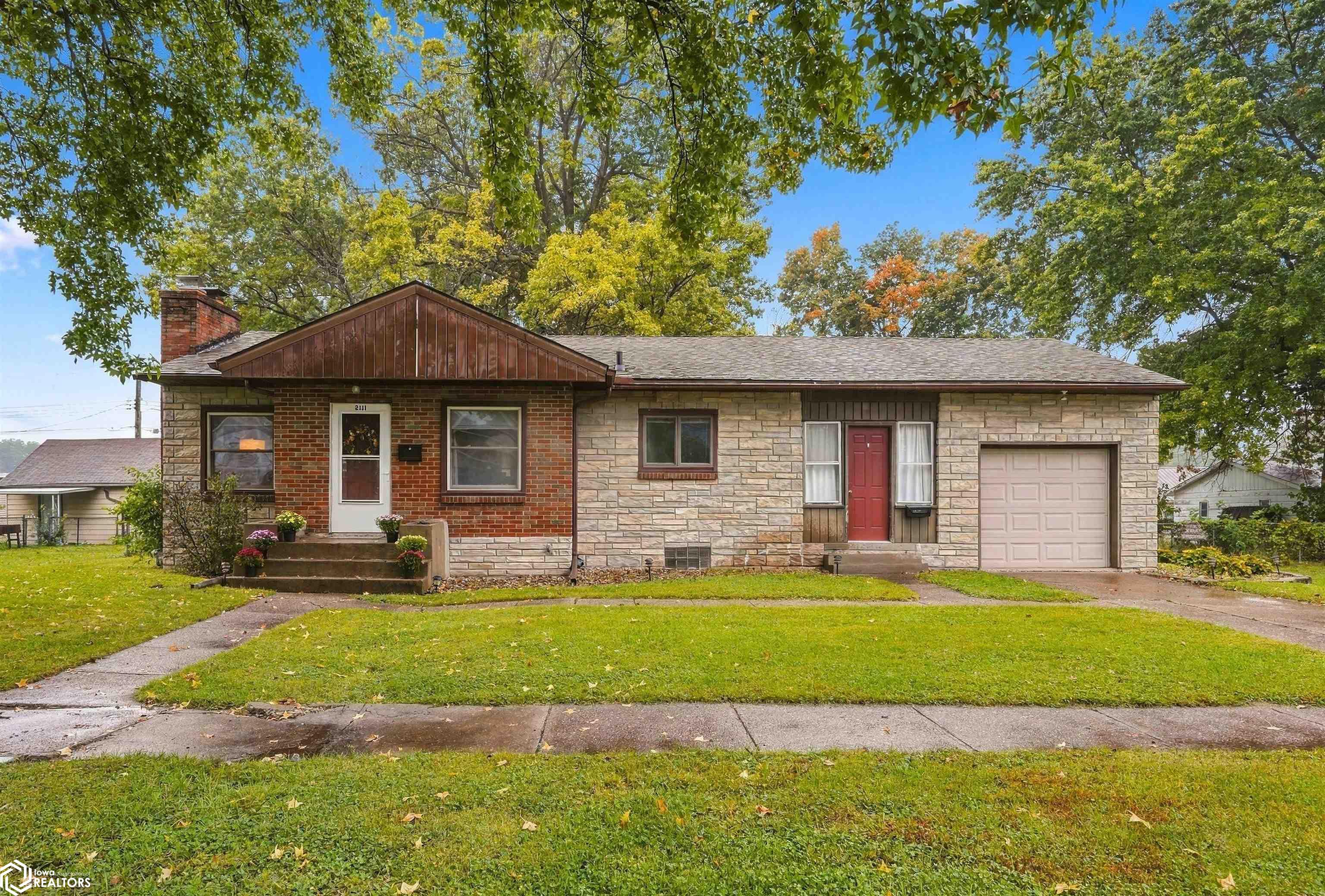 2111 S 13th — photo