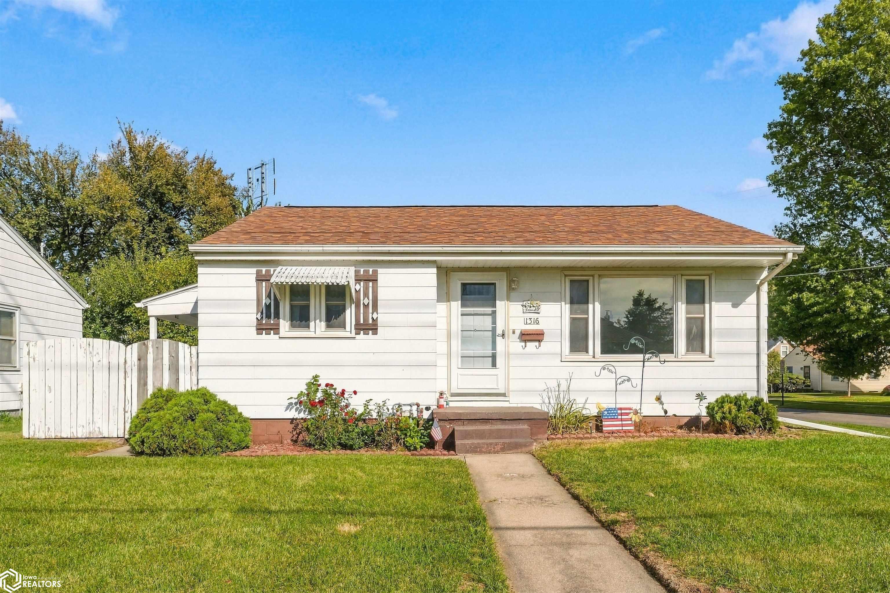 1316 E Nevada Street — photo