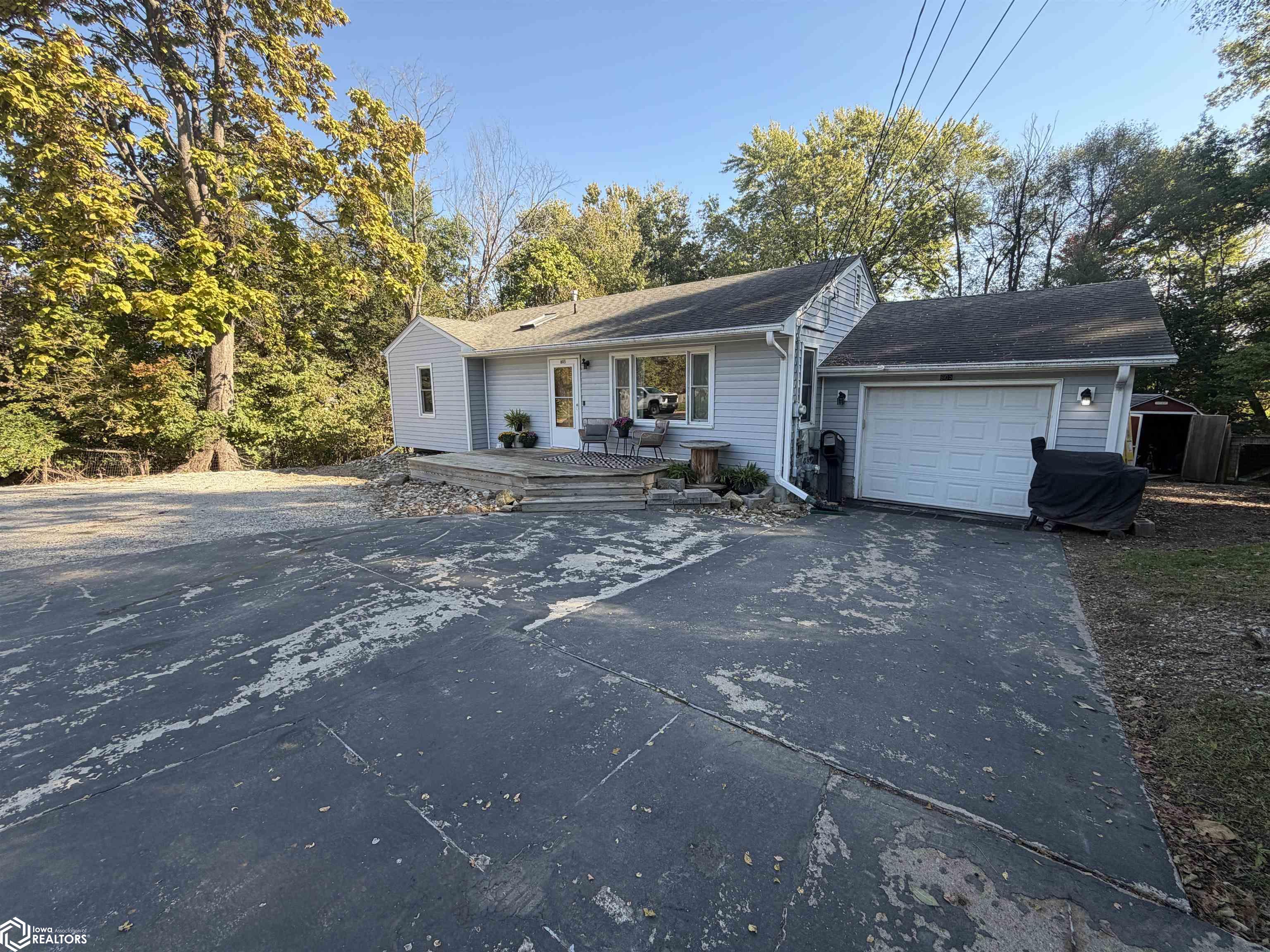805 N Court Street — photo