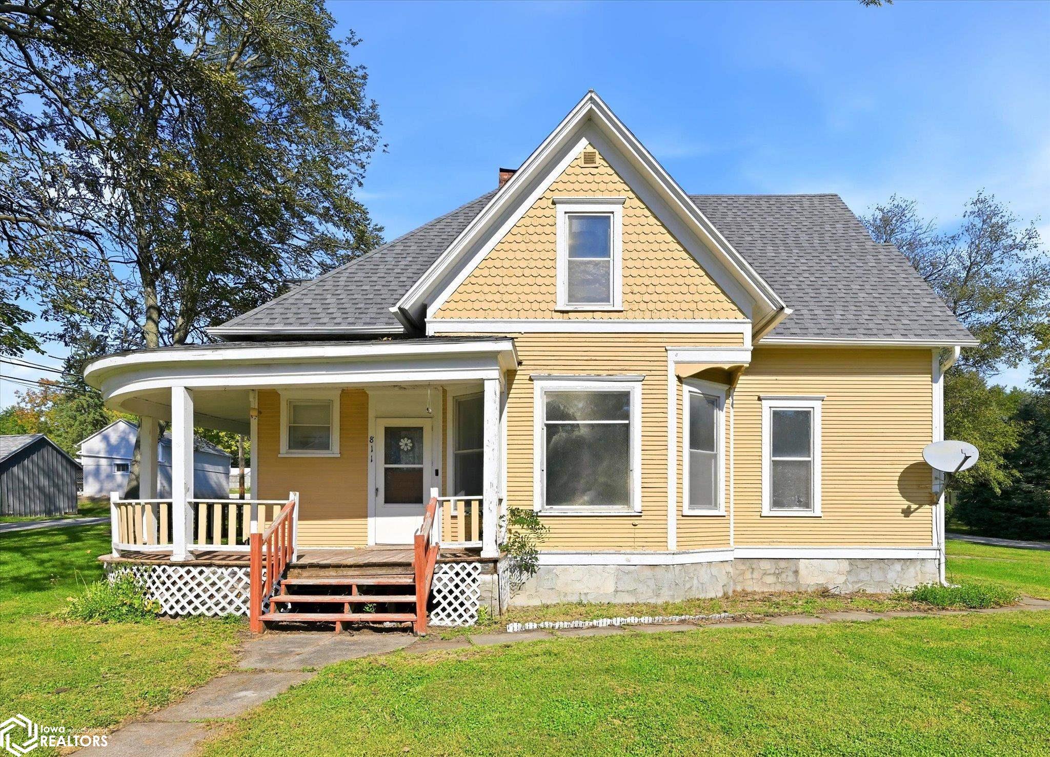 811 E Grimes Street — photo
