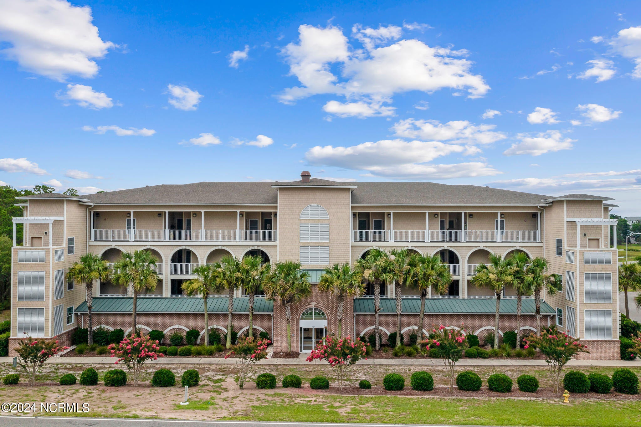 2252 Dolphin Shores Drive SW Unit 1 — photo