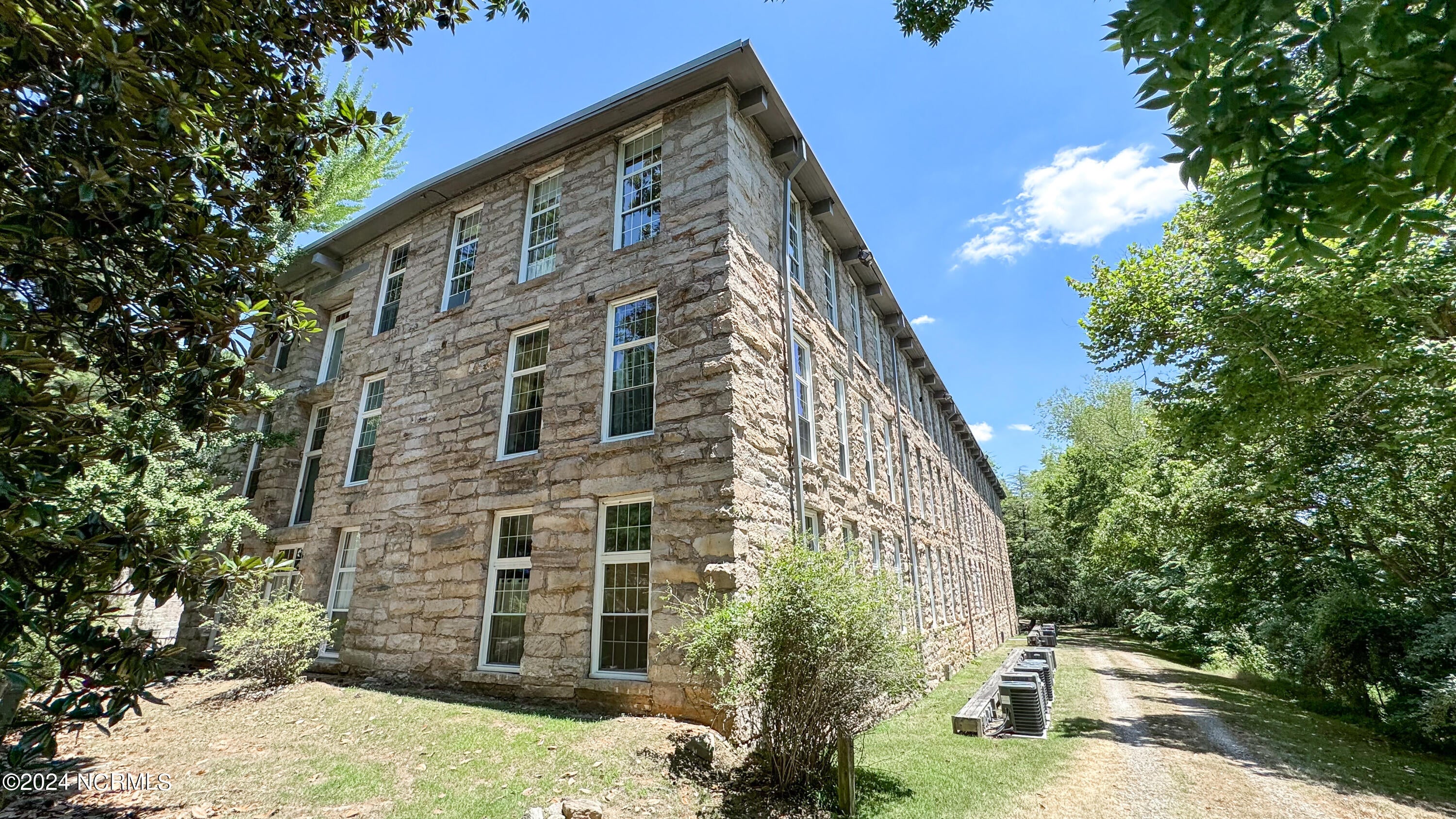 1500 River Mill Drive 110 — photo