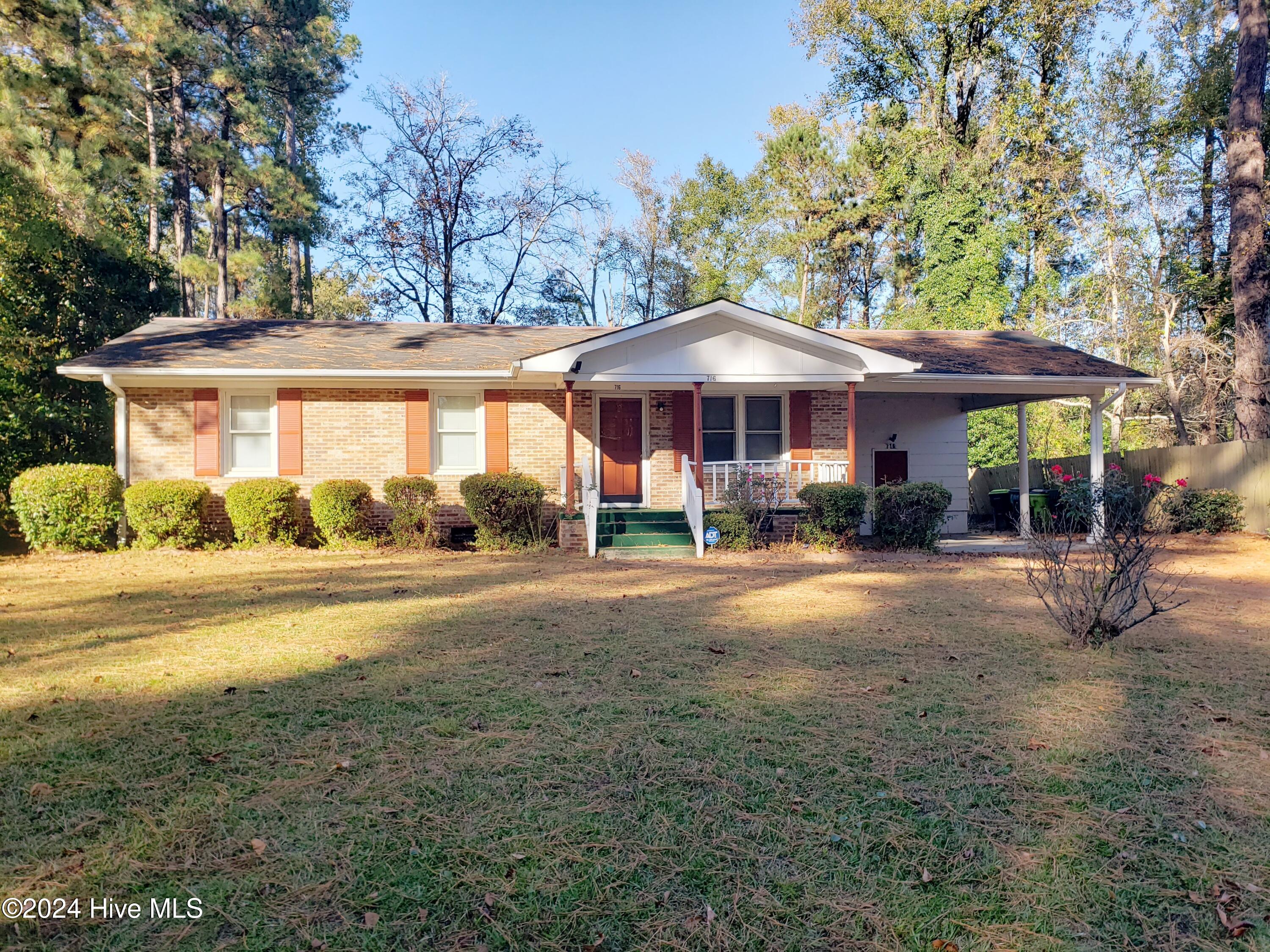 716 W Burkhead Street — photo