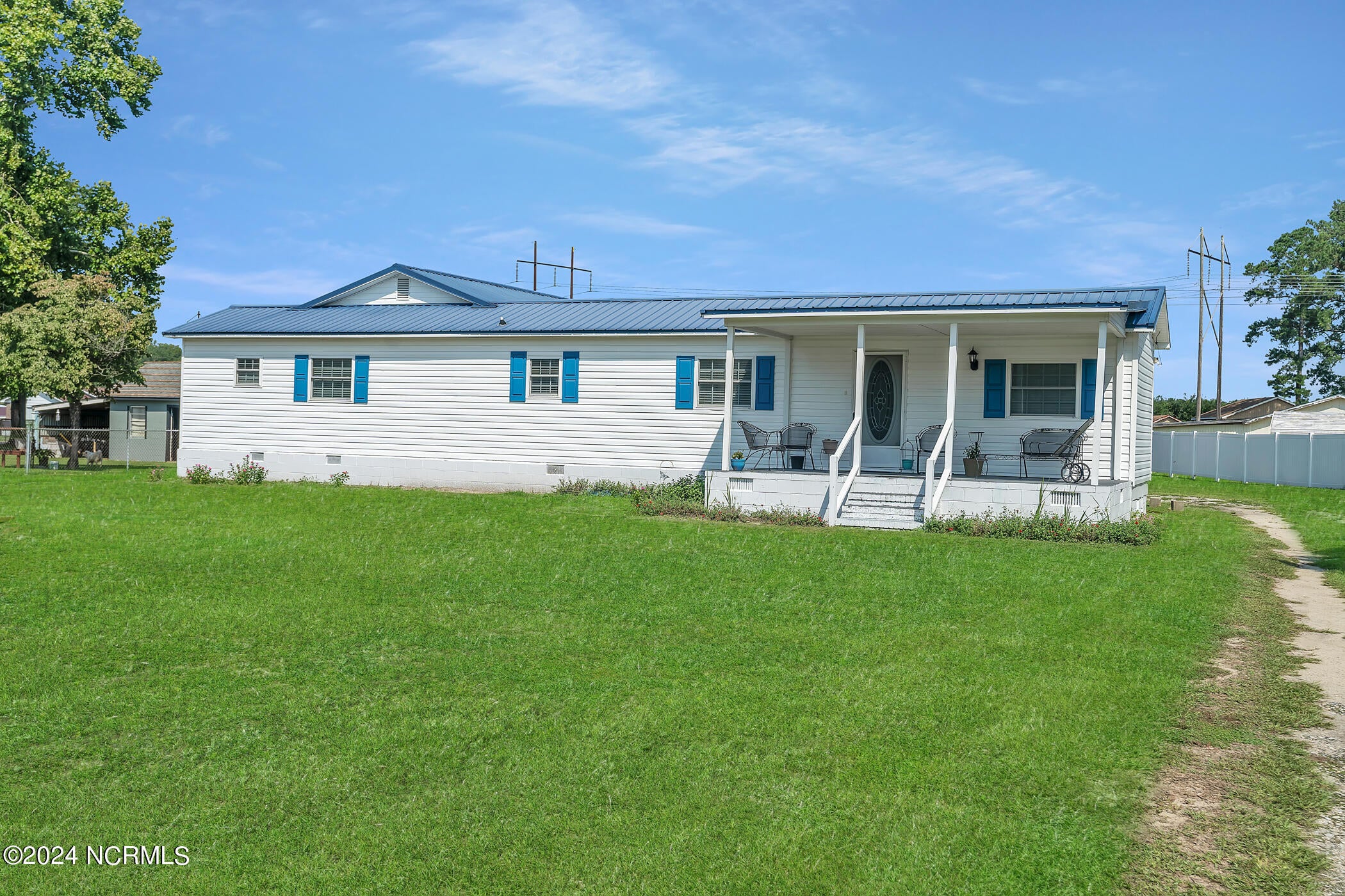 23161 Crandall Street — photo