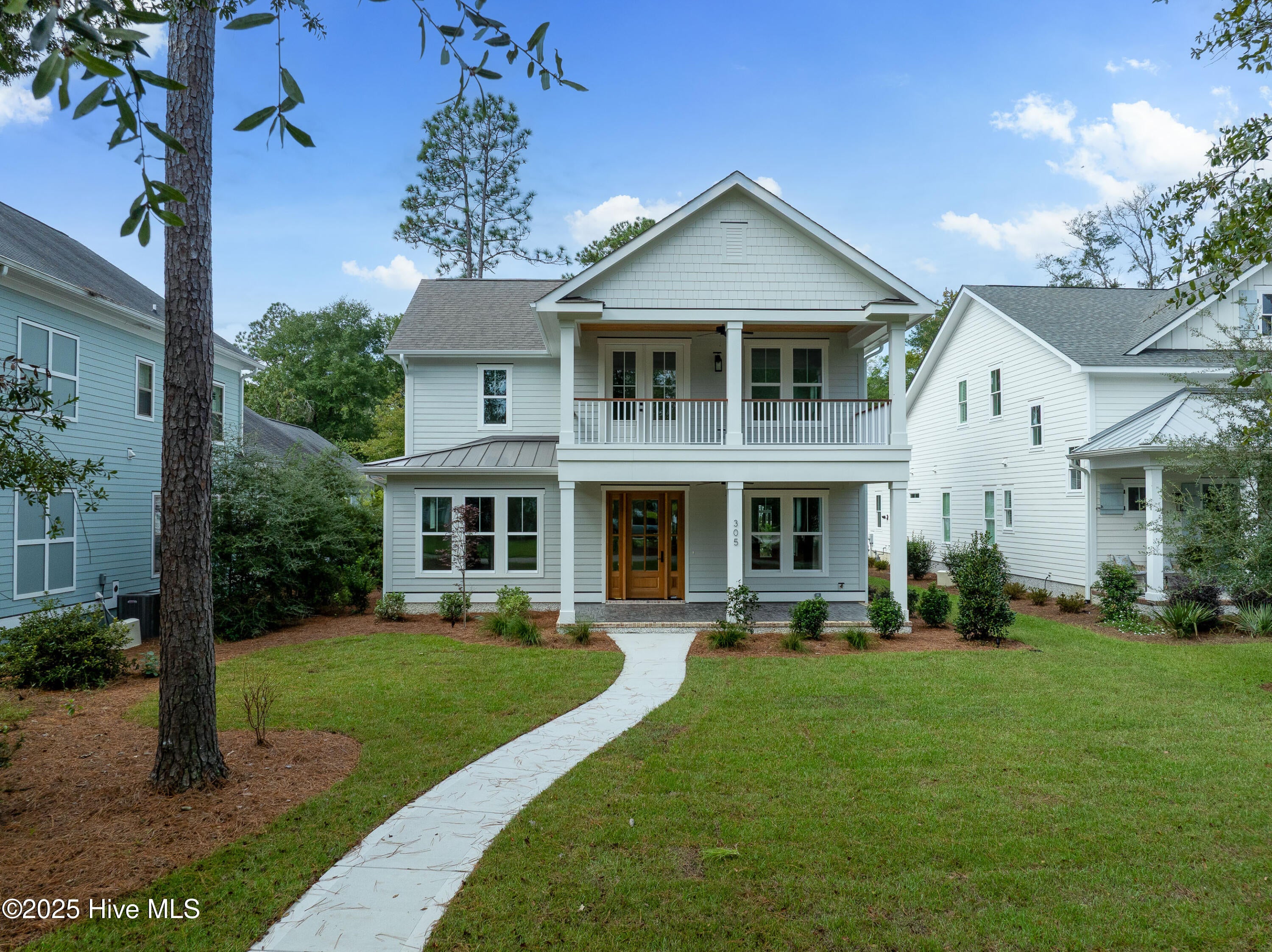 305 Jenoa Drive — photo