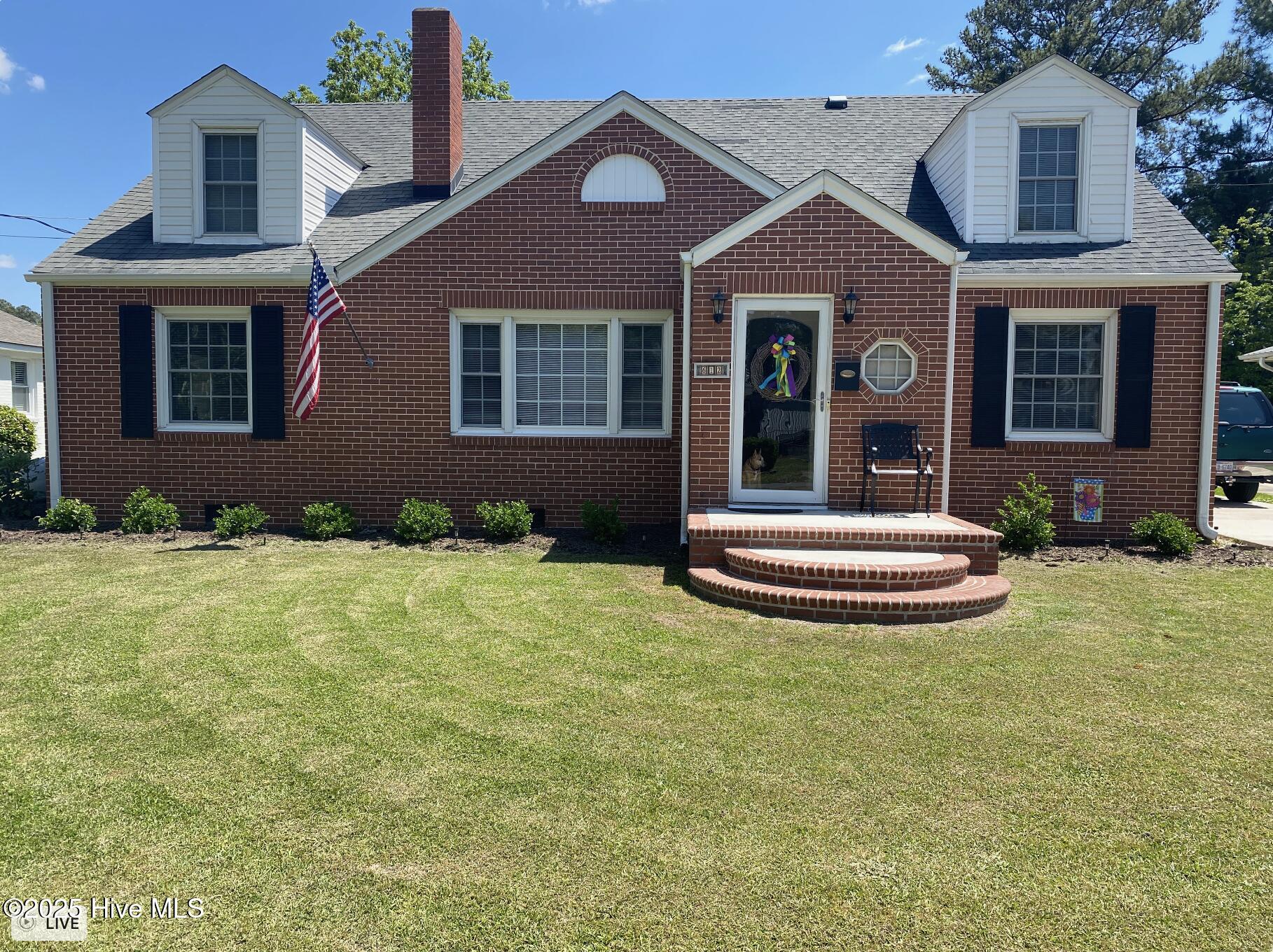 612 Blaney Street — photo