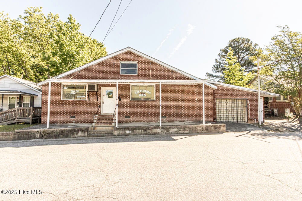 102 Roberson Street — photo