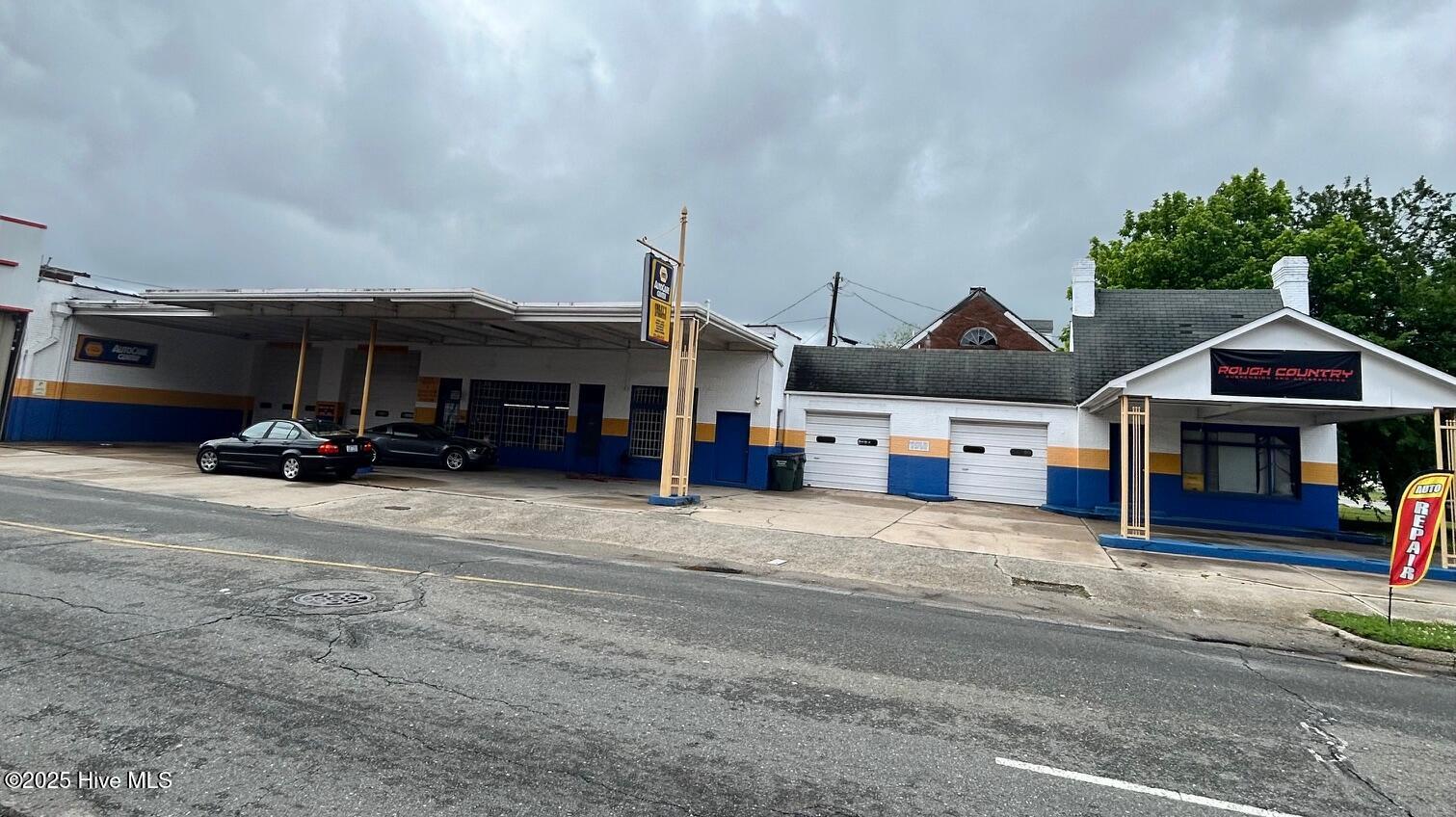 610 N Herritage Street — photo