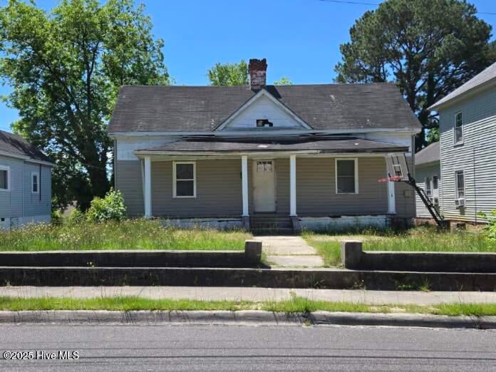 714 Leak Street — photo