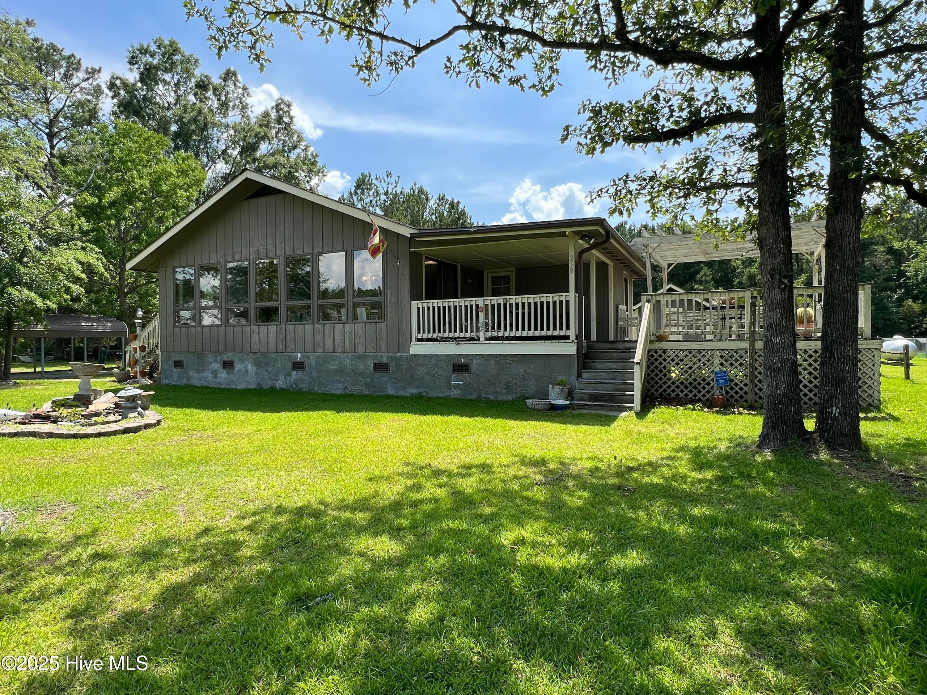 258 Hideaway Road — photo