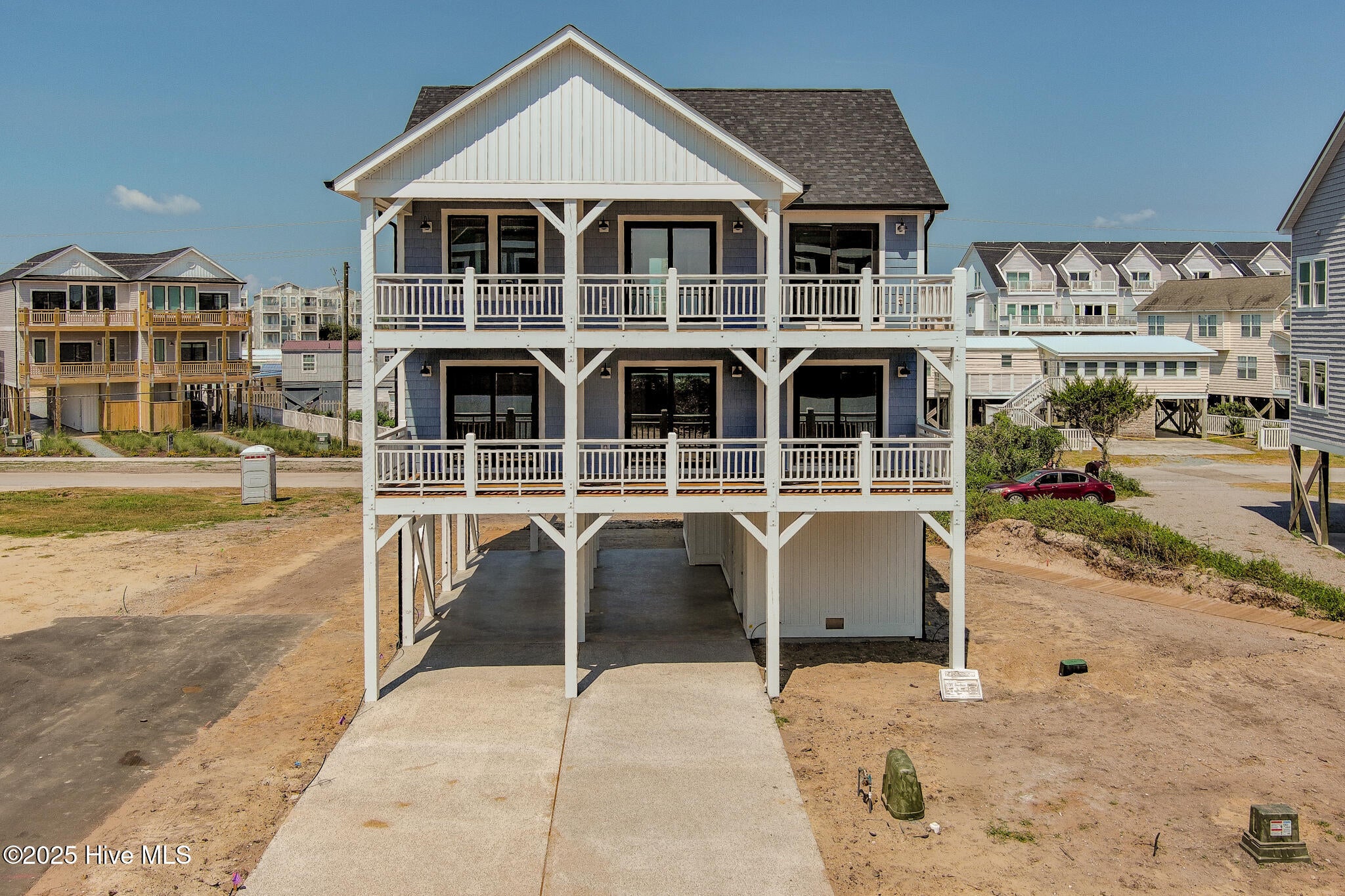 739 Duneridge Court — photo