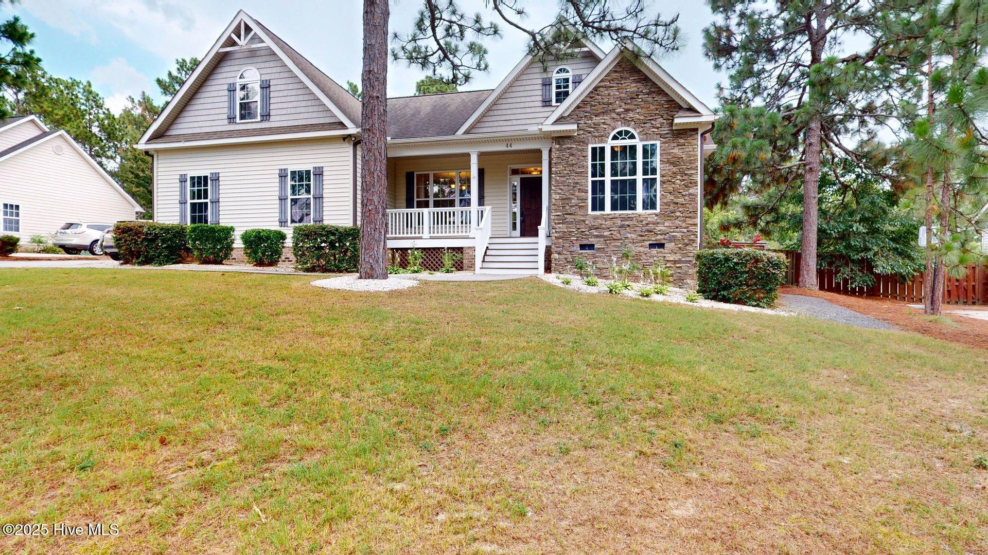 44 Spring Lake Drive — photo