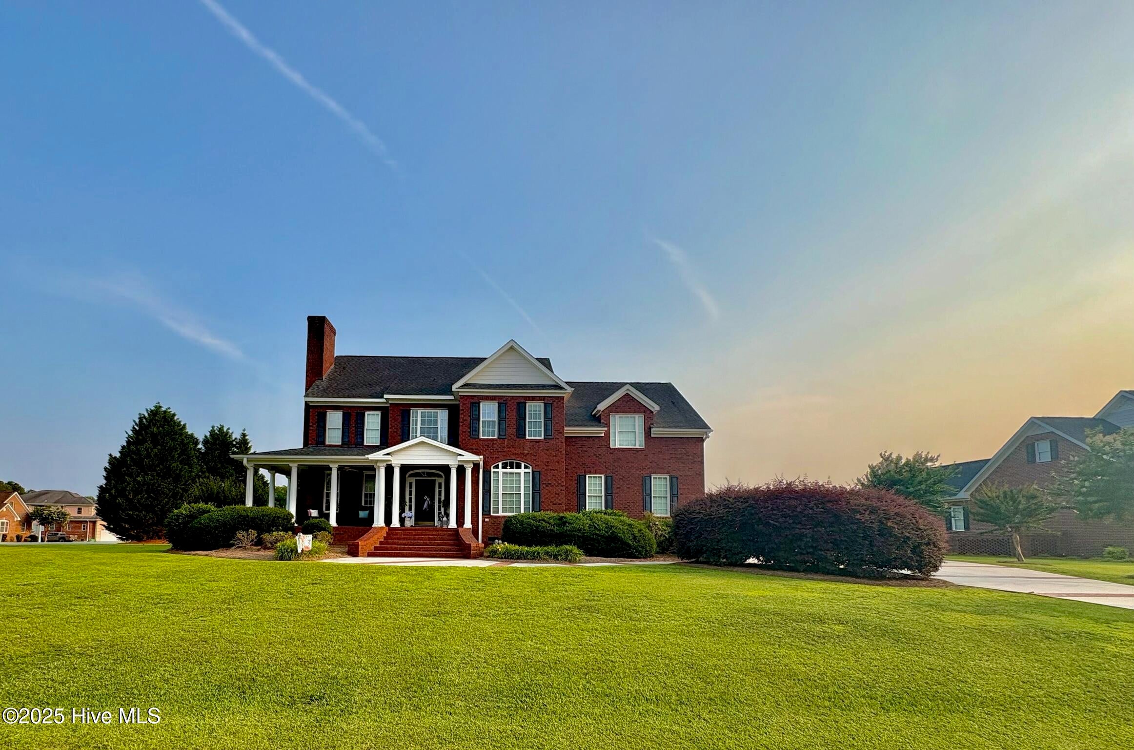 25 Muirfield Drive — photo