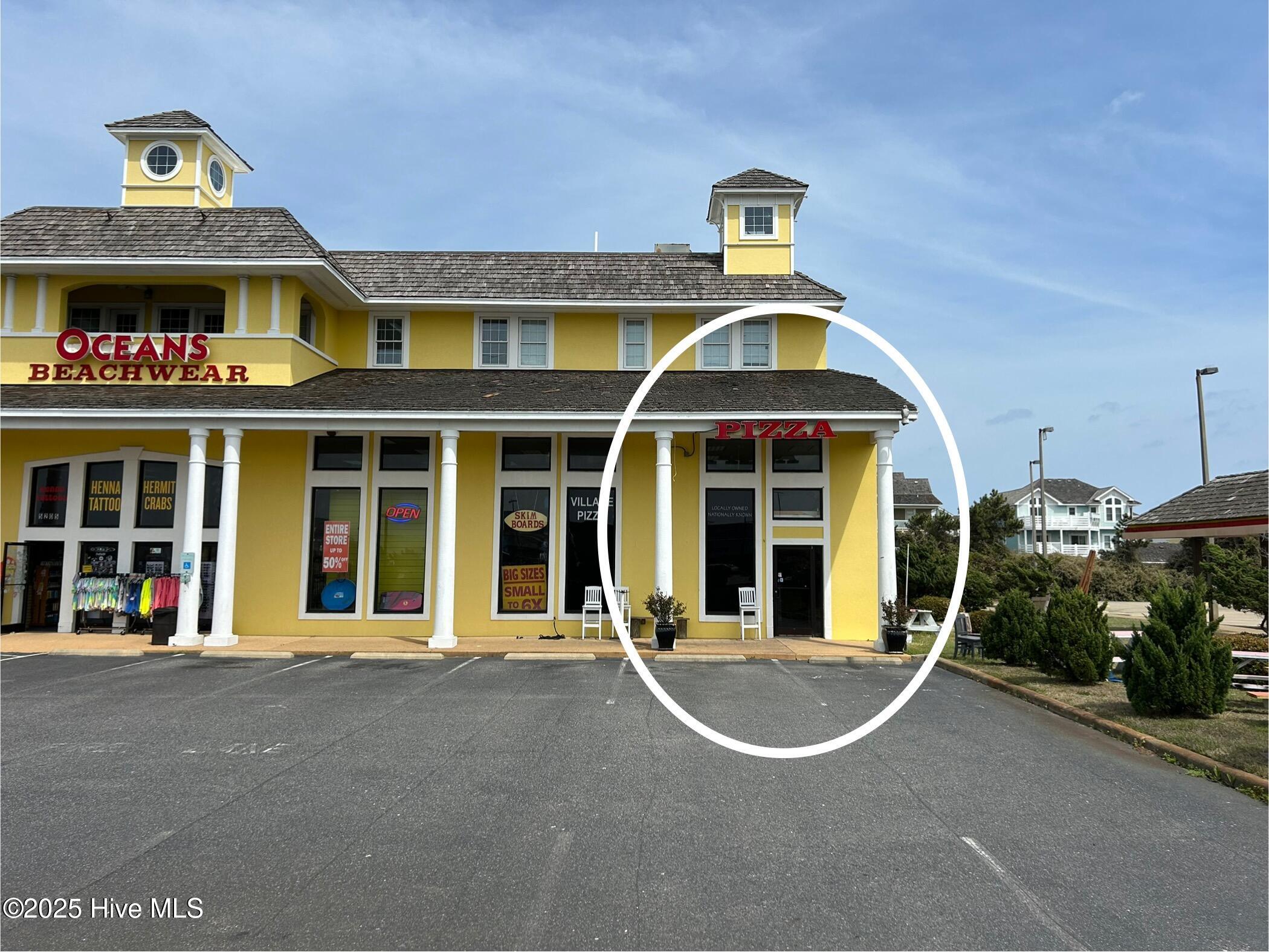 5205 S Croatan Highway B — photo