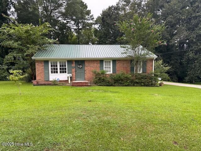 407 W Woodlawn Drive — photo